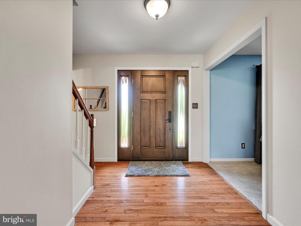 Photo of 732 BUCKINGHAM BLVD, ELIZABETHTOWN, PA 17022 (MLS # PALA2038300)