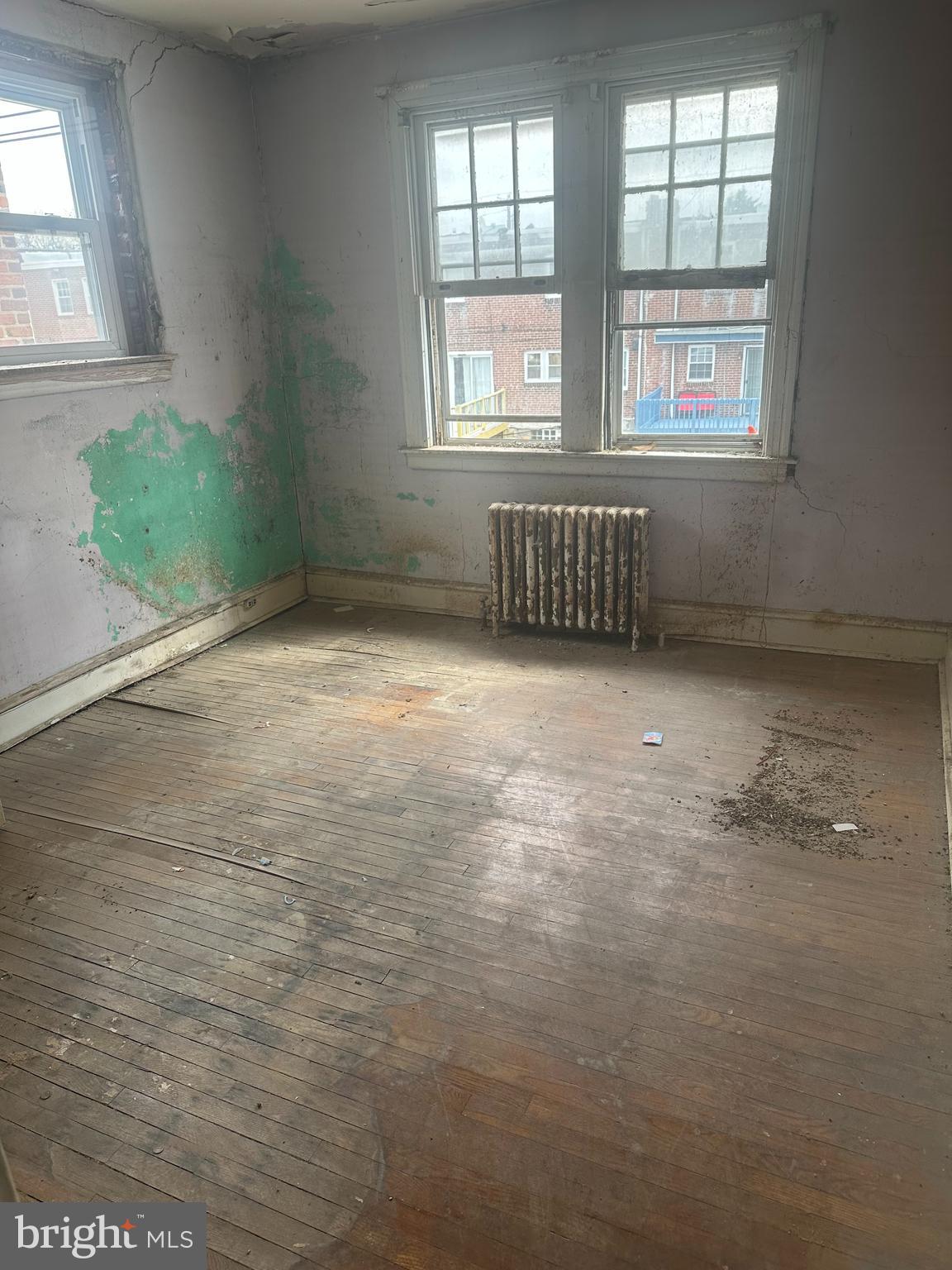 LAWNCREST - Residential