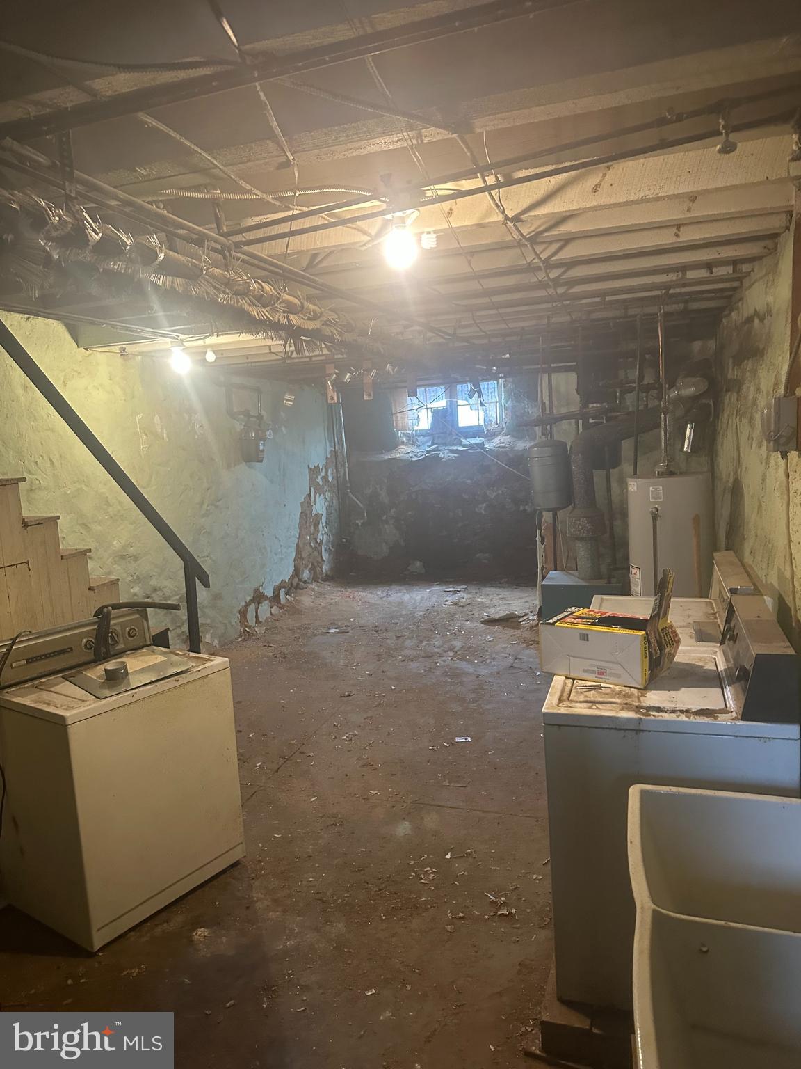 LAWNCREST - Residential