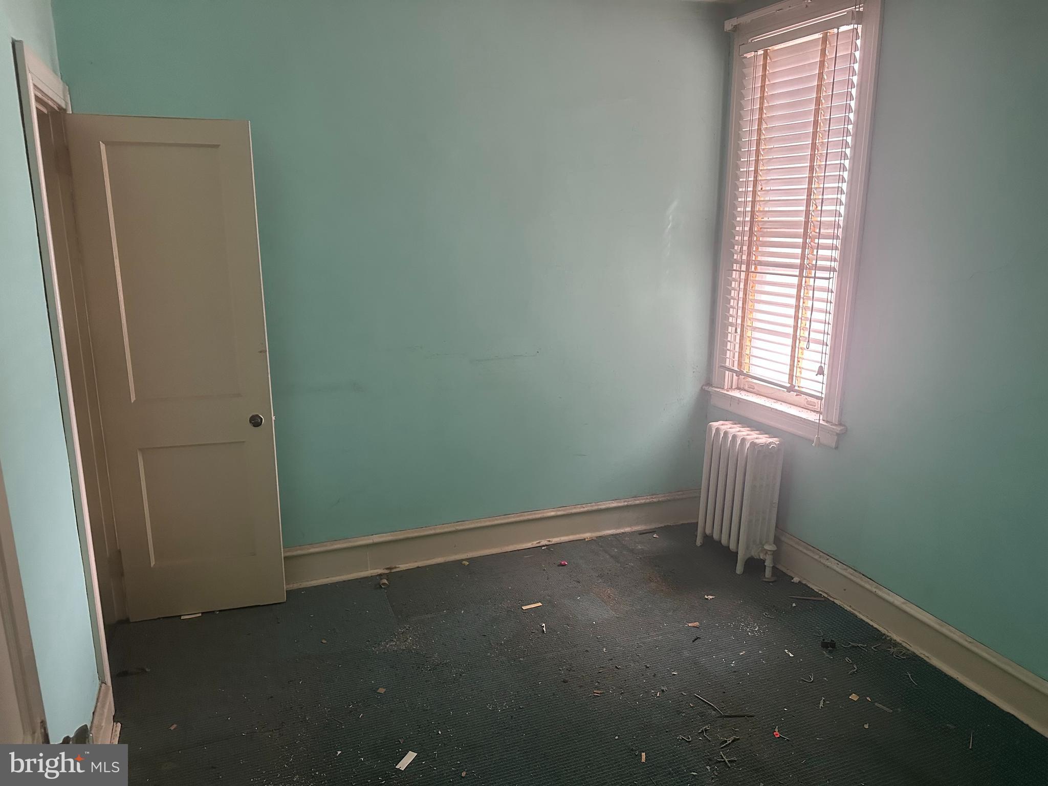 LAWNCREST - Residential