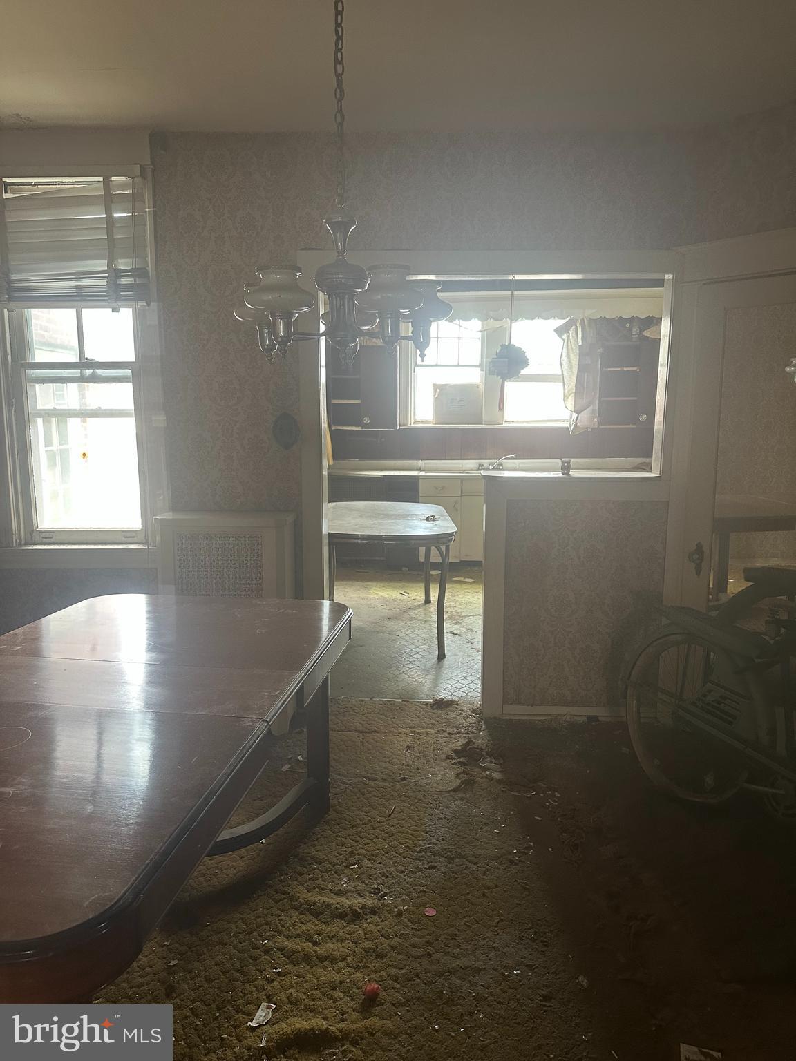 LAWNCREST - Residential