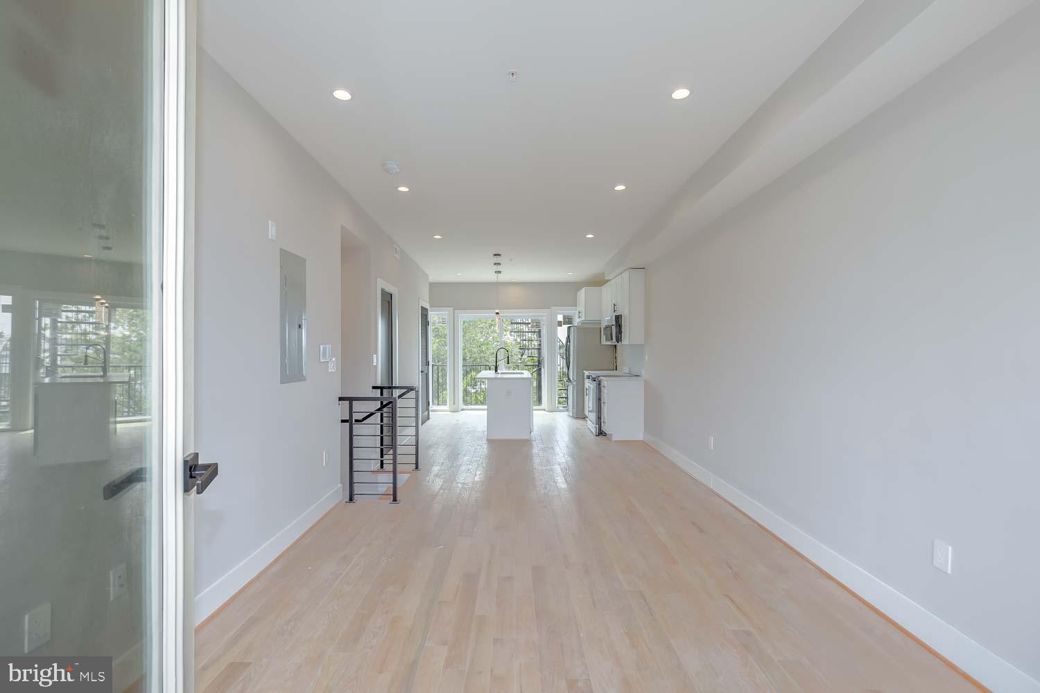 1237 OATES STREET NE 1