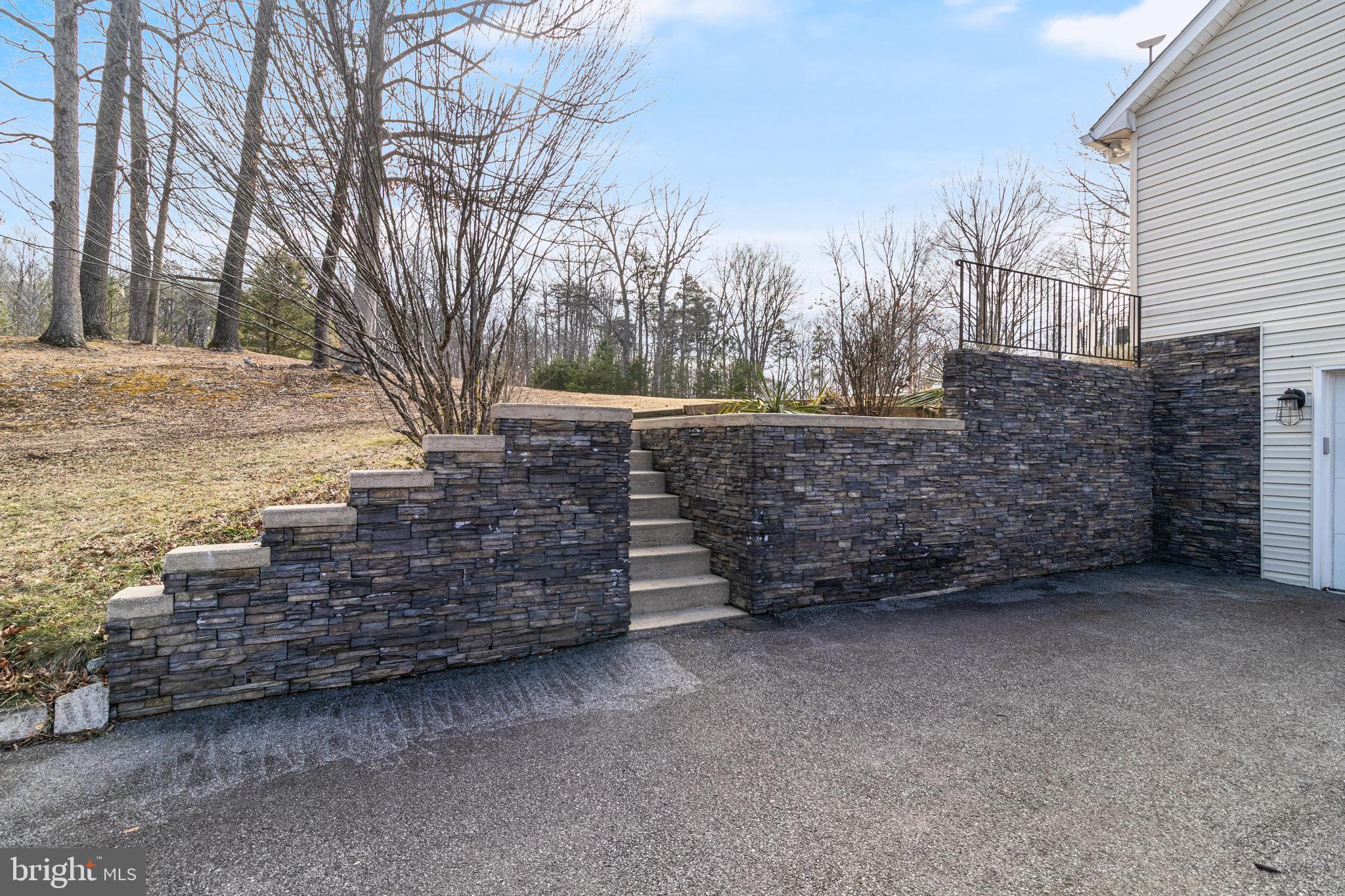 OLDE OAK FARM - Residential