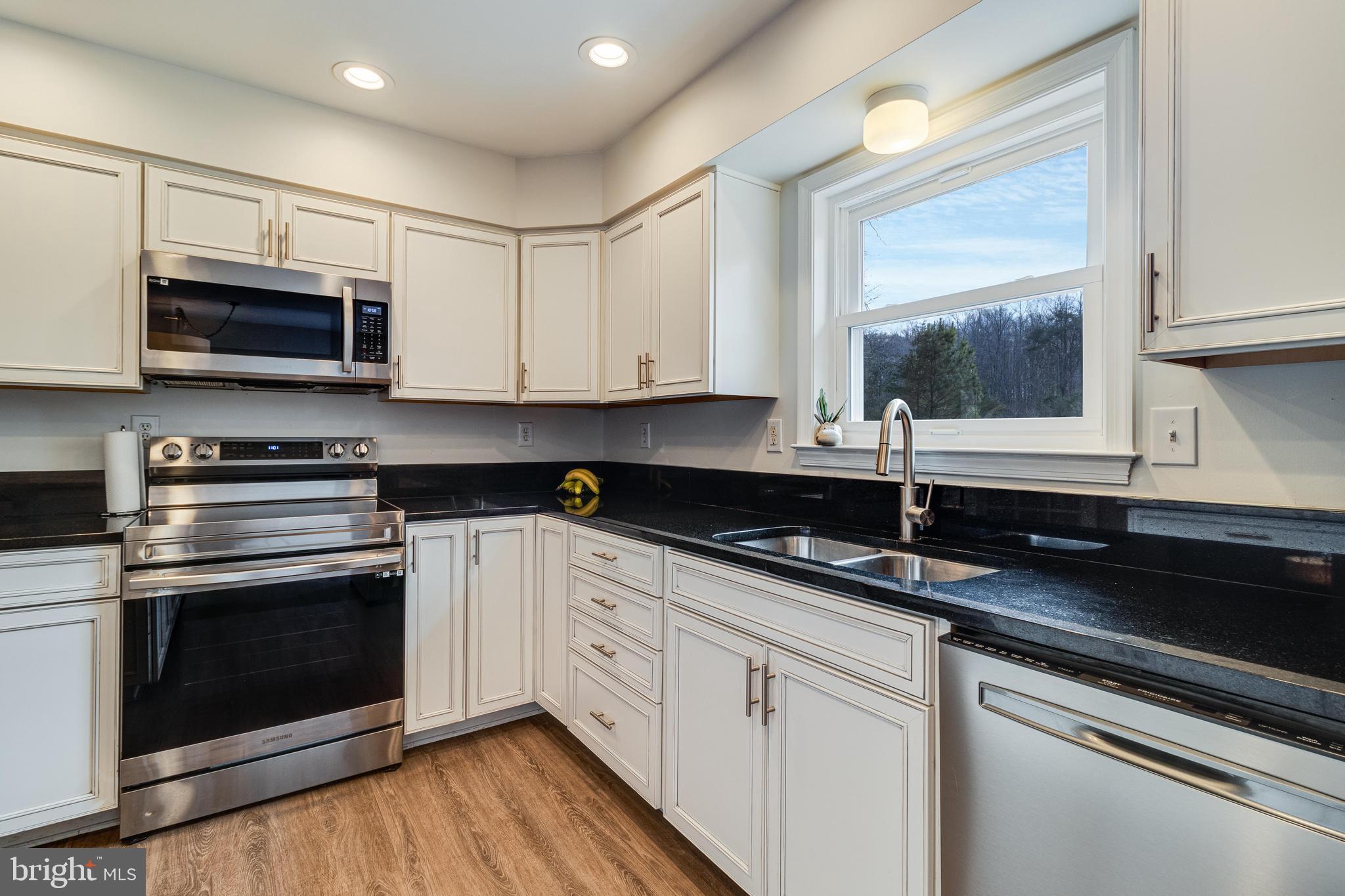 OLDE OAK FARM - Residential