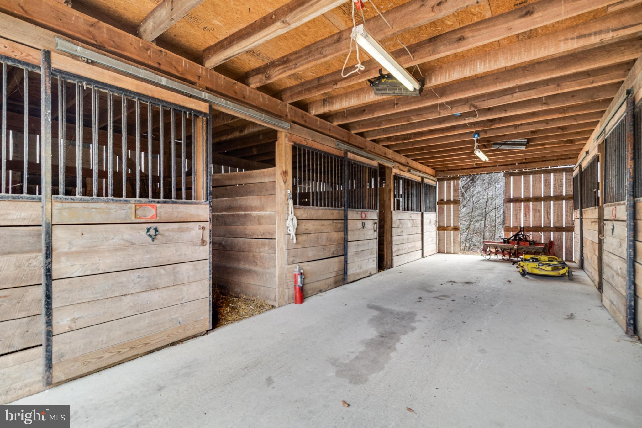 OLDE OAK FARM - Residential