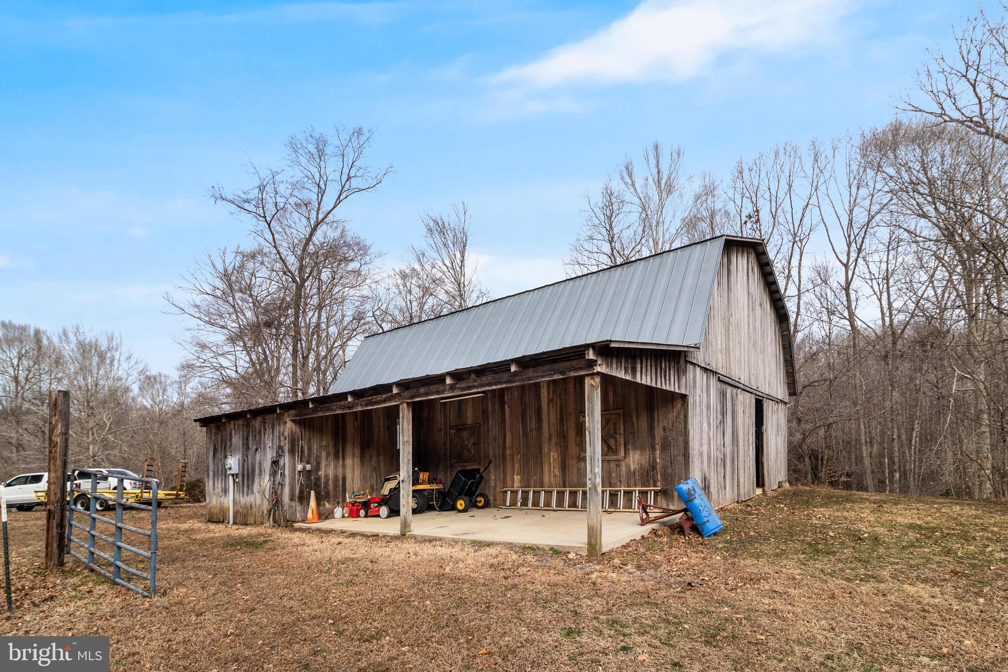 OLDE OAK FARM - Residential
