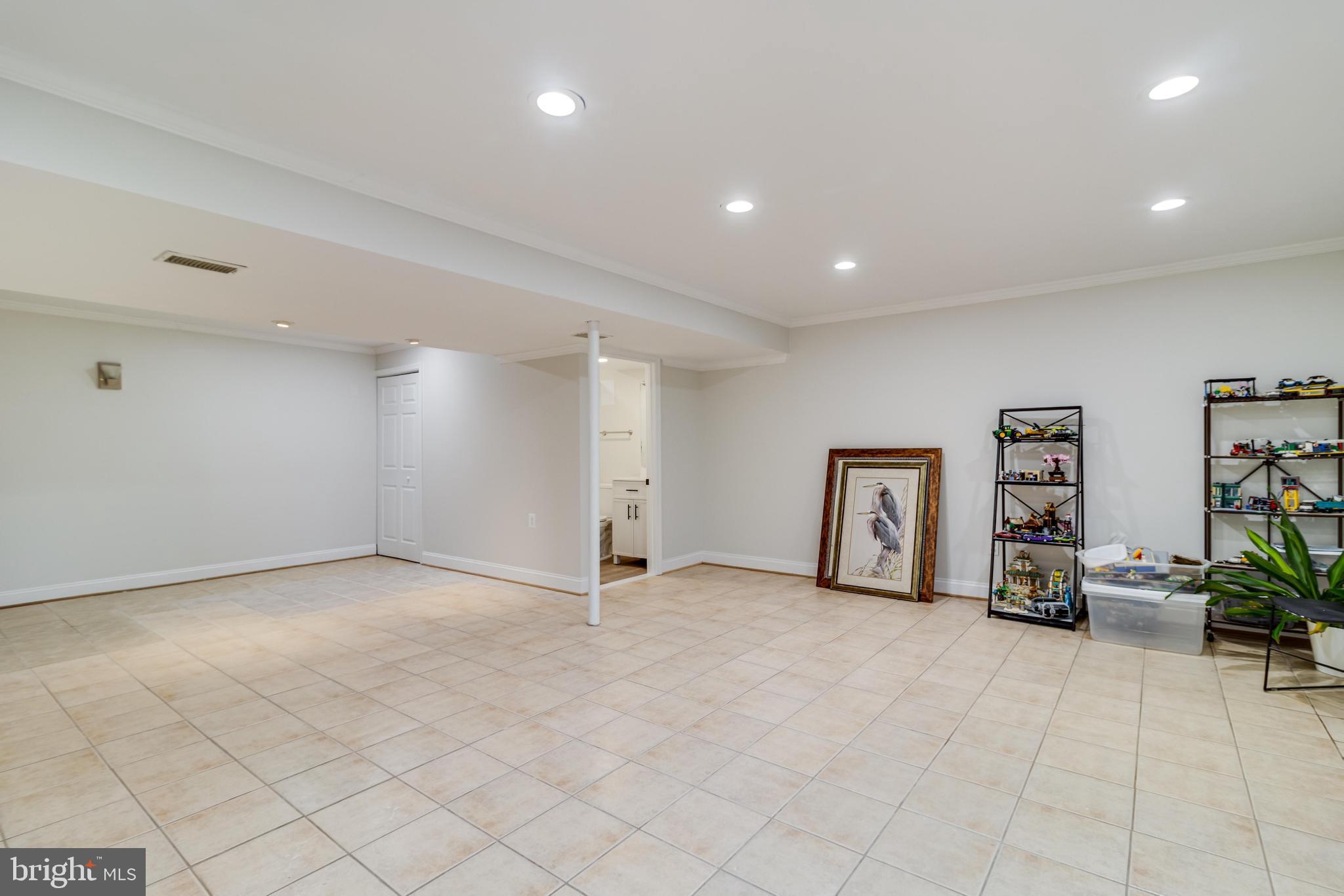 OLDE OAK FARM - Residential