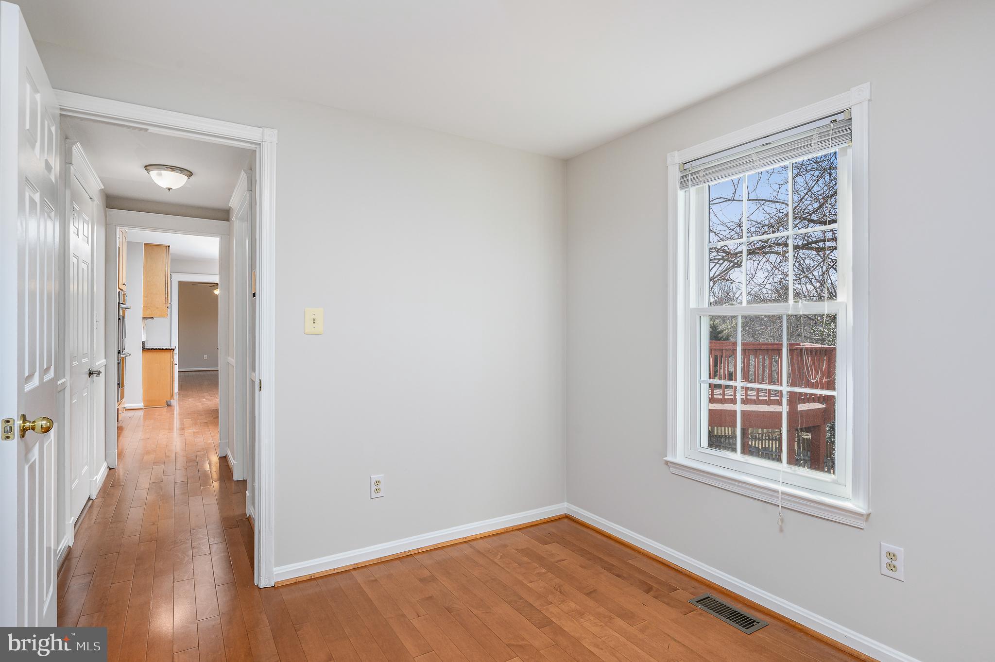 ASHBURN FARM - Residential