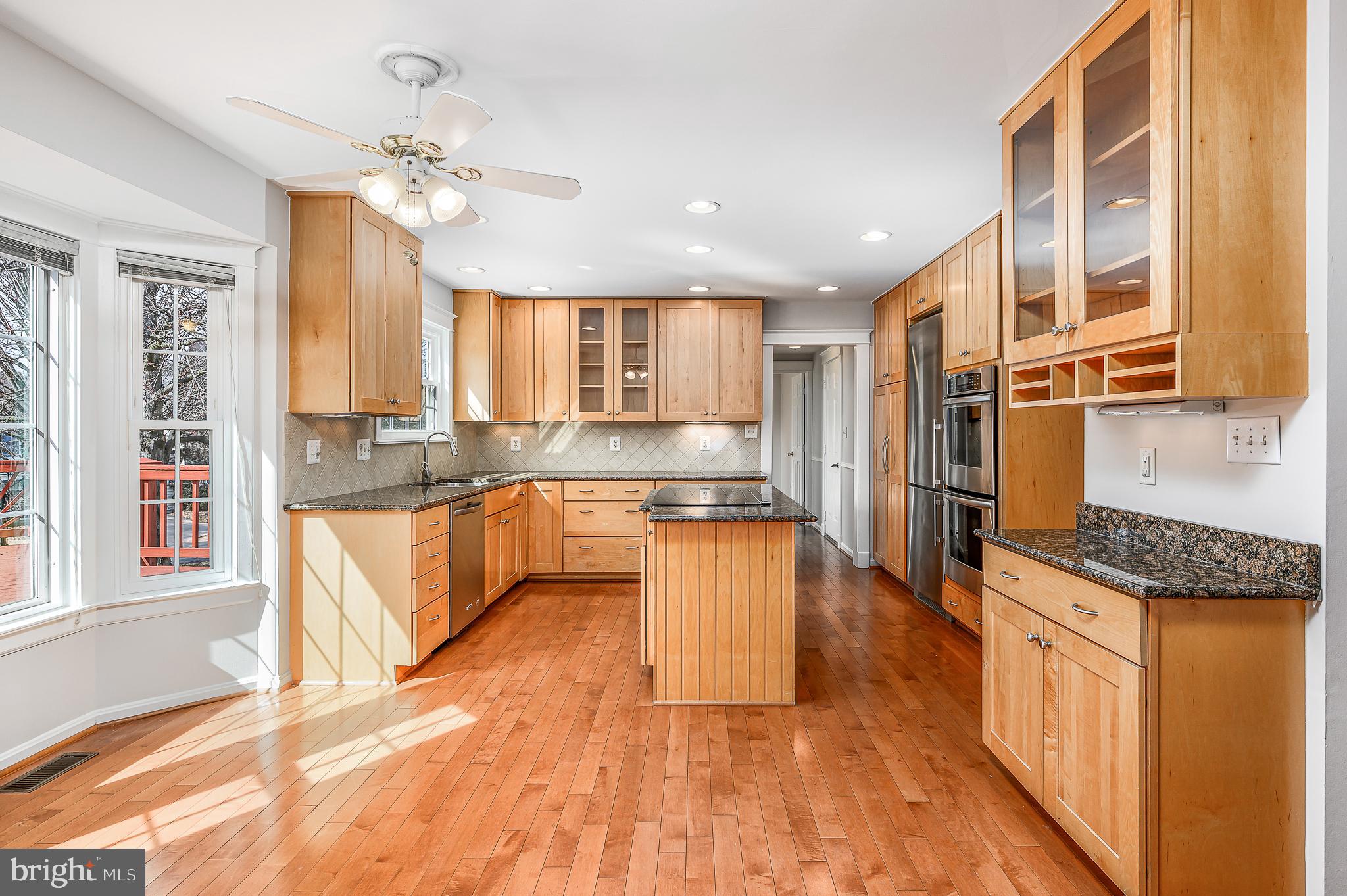 ASHBURN FARM - Residential