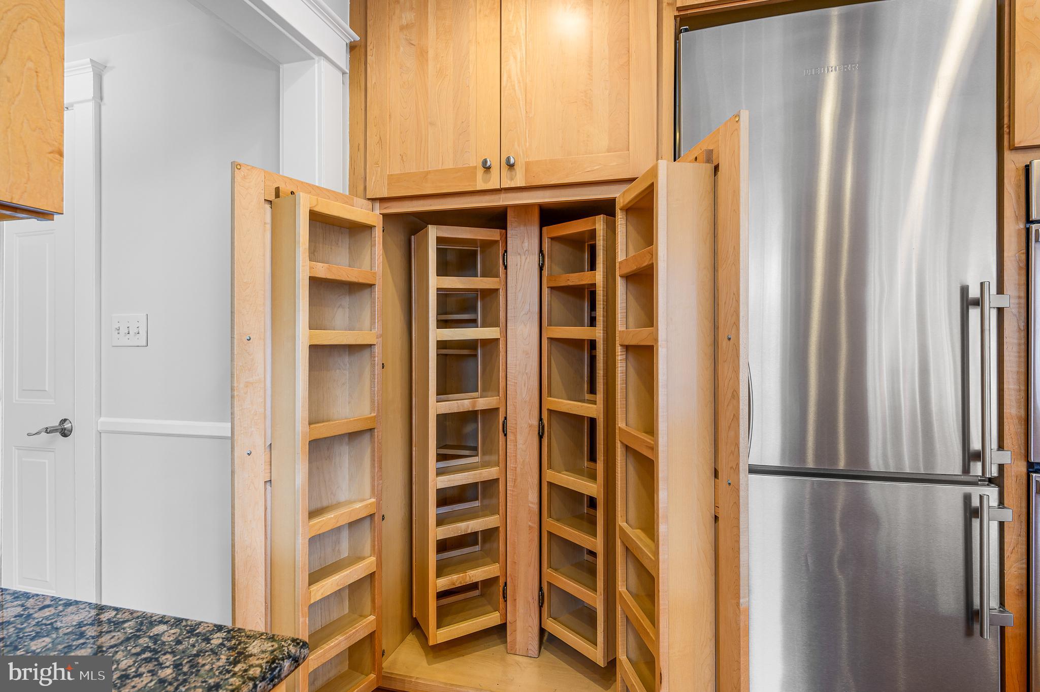 ASHBURN FARM - Residential