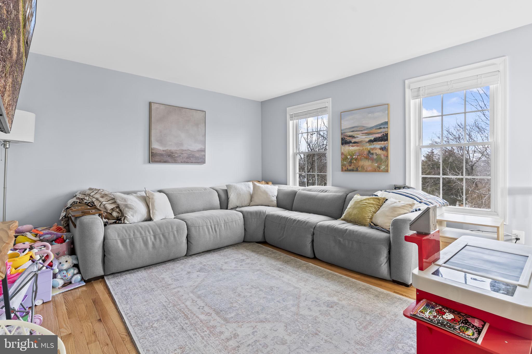 2580 LAUREL BRANCH DRIVE