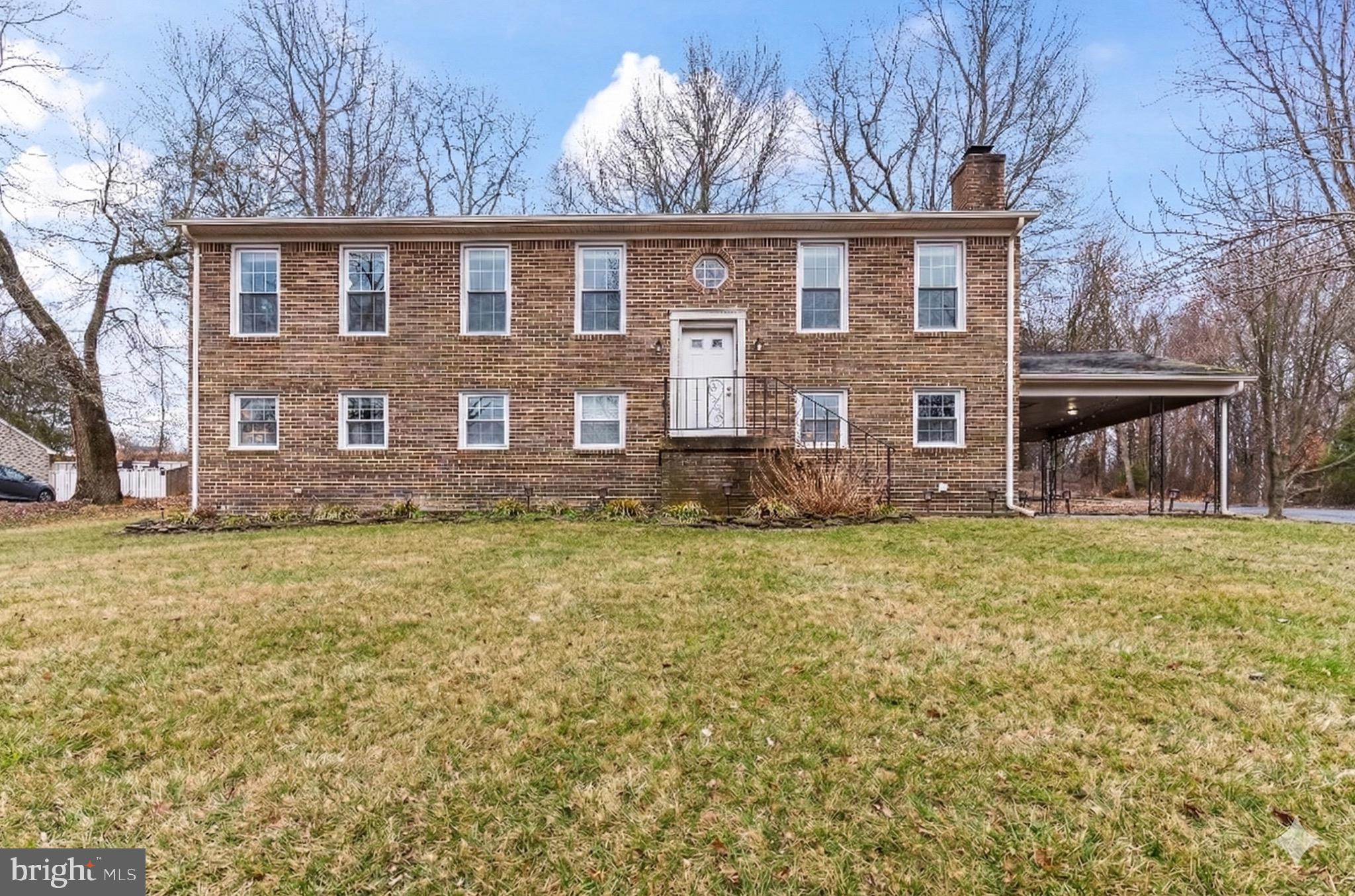 2580 LAUREL BRANCH DRIVE