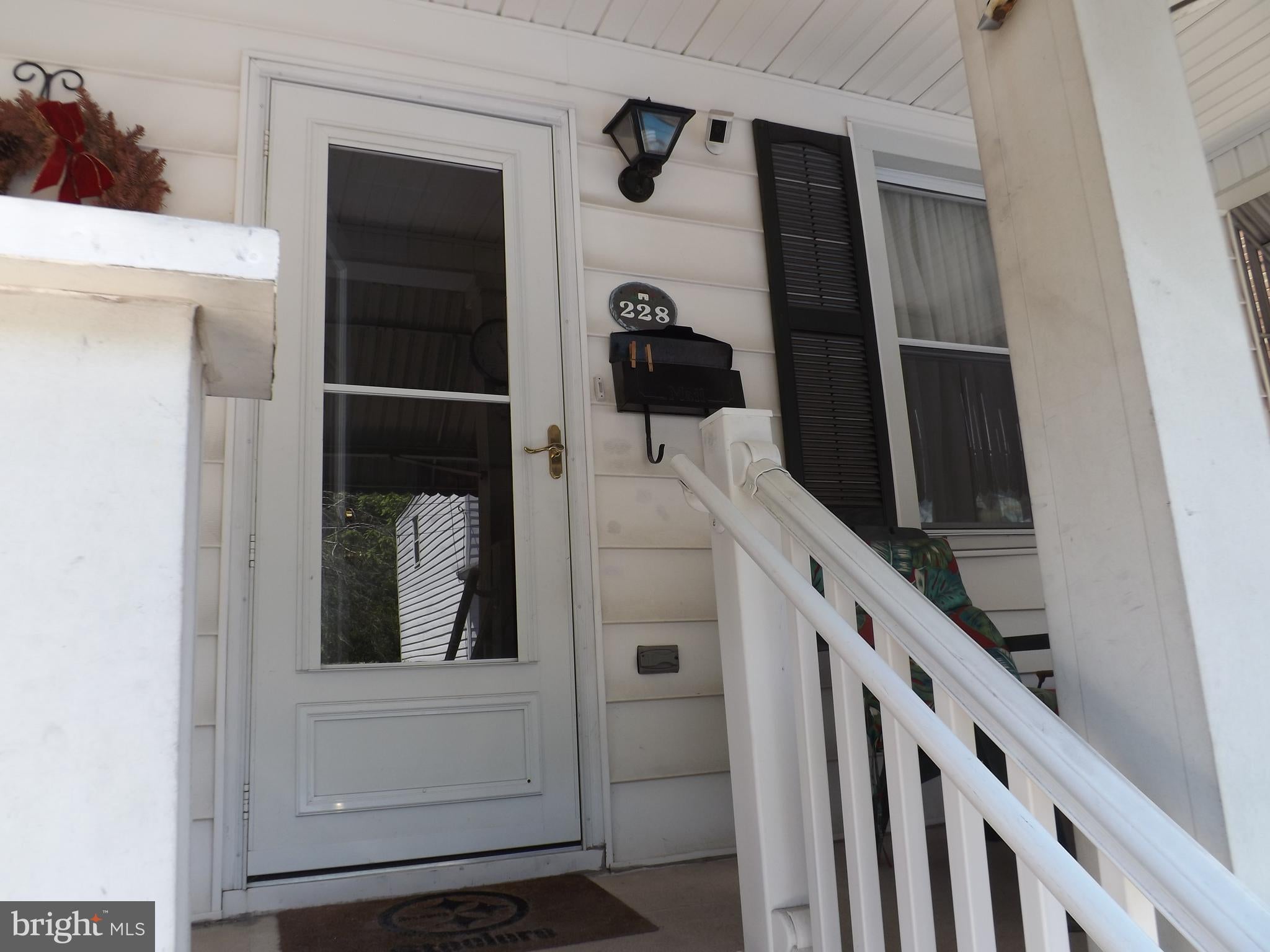 228 S MORRIS STREET