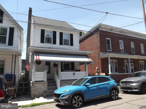 Homes For Sale - 228 S Morris Street<br/> SAINT CLAIR, PA 17970