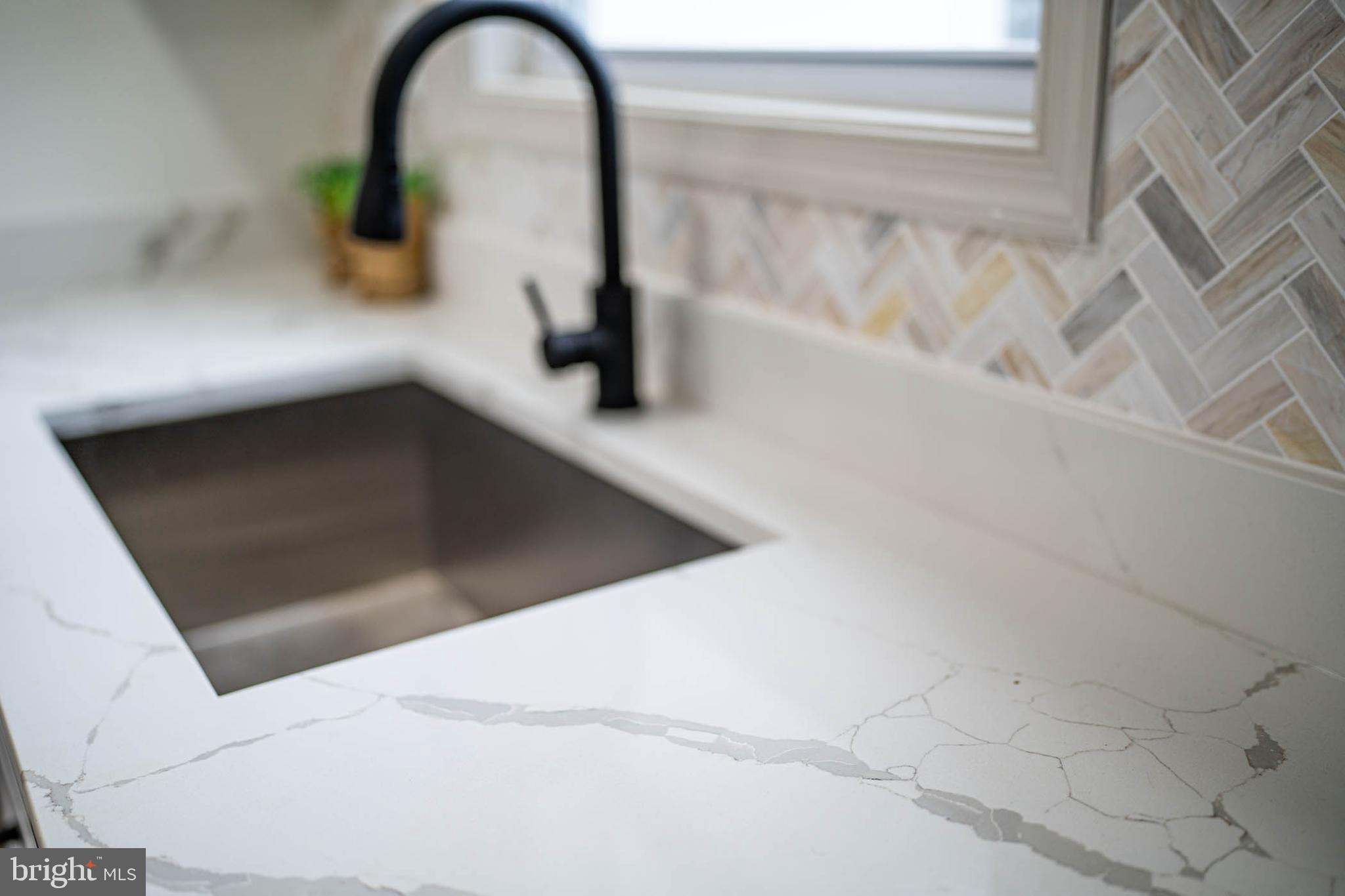 KELLINGTON DRIVE - Residential