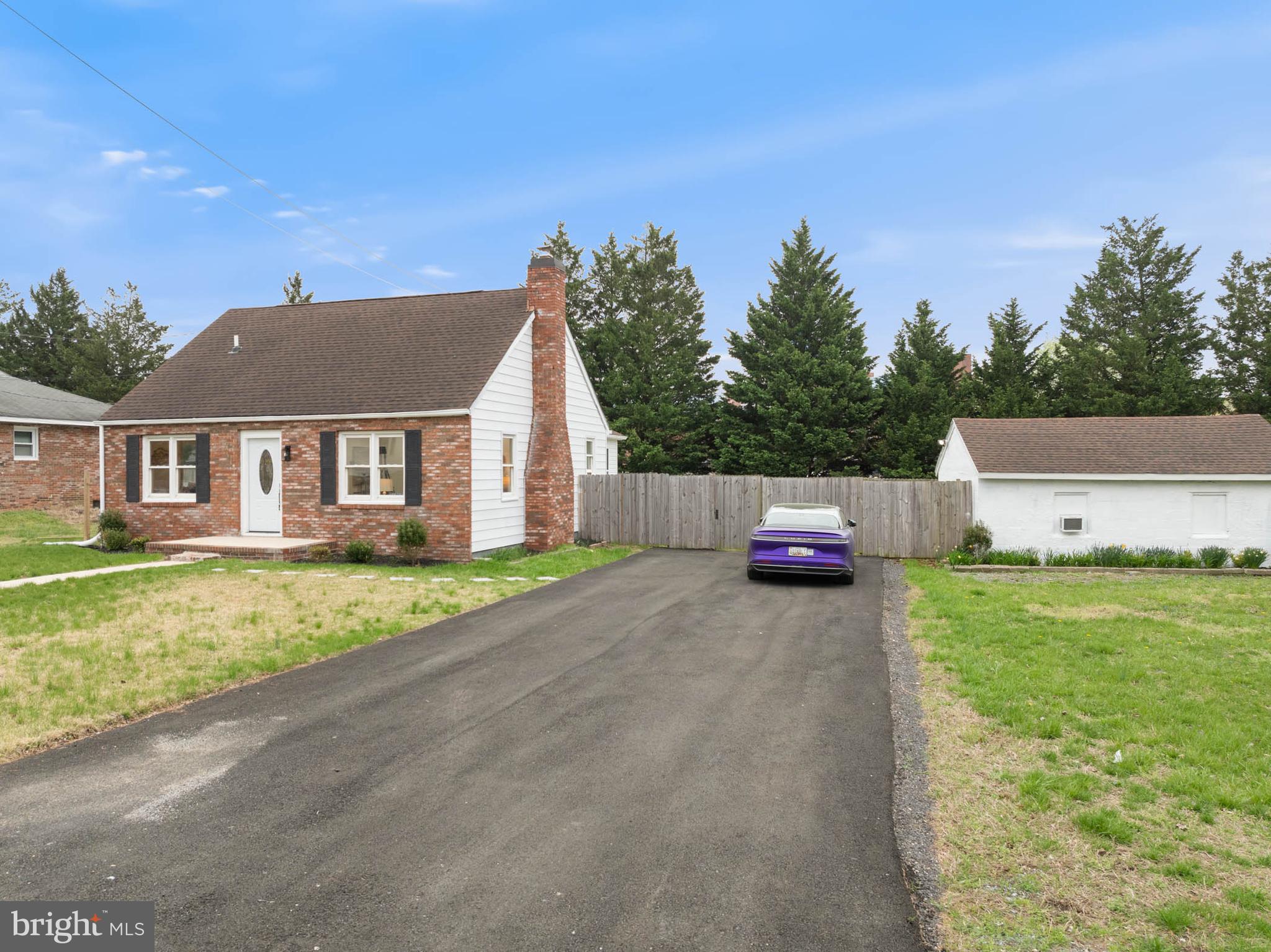 KELLINGTON DRIVE - Residential