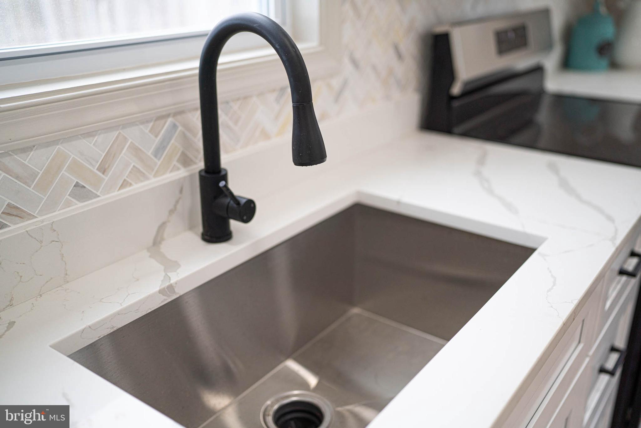 KELLINGTON DRIVE - Residential