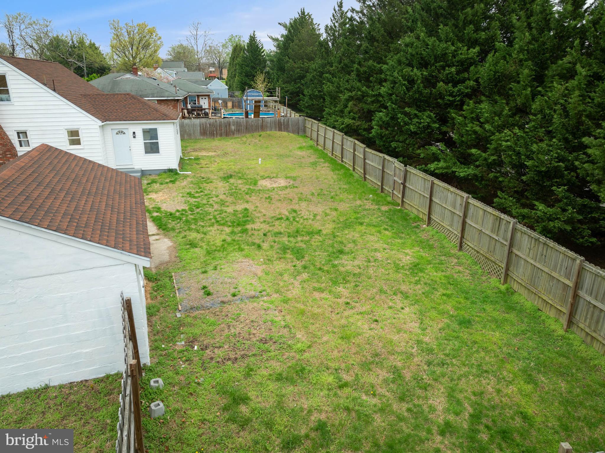 KELLINGTON DRIVE - Residential