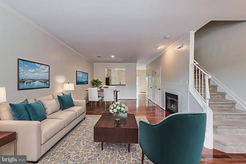 PINEY ORCHARD - Residential