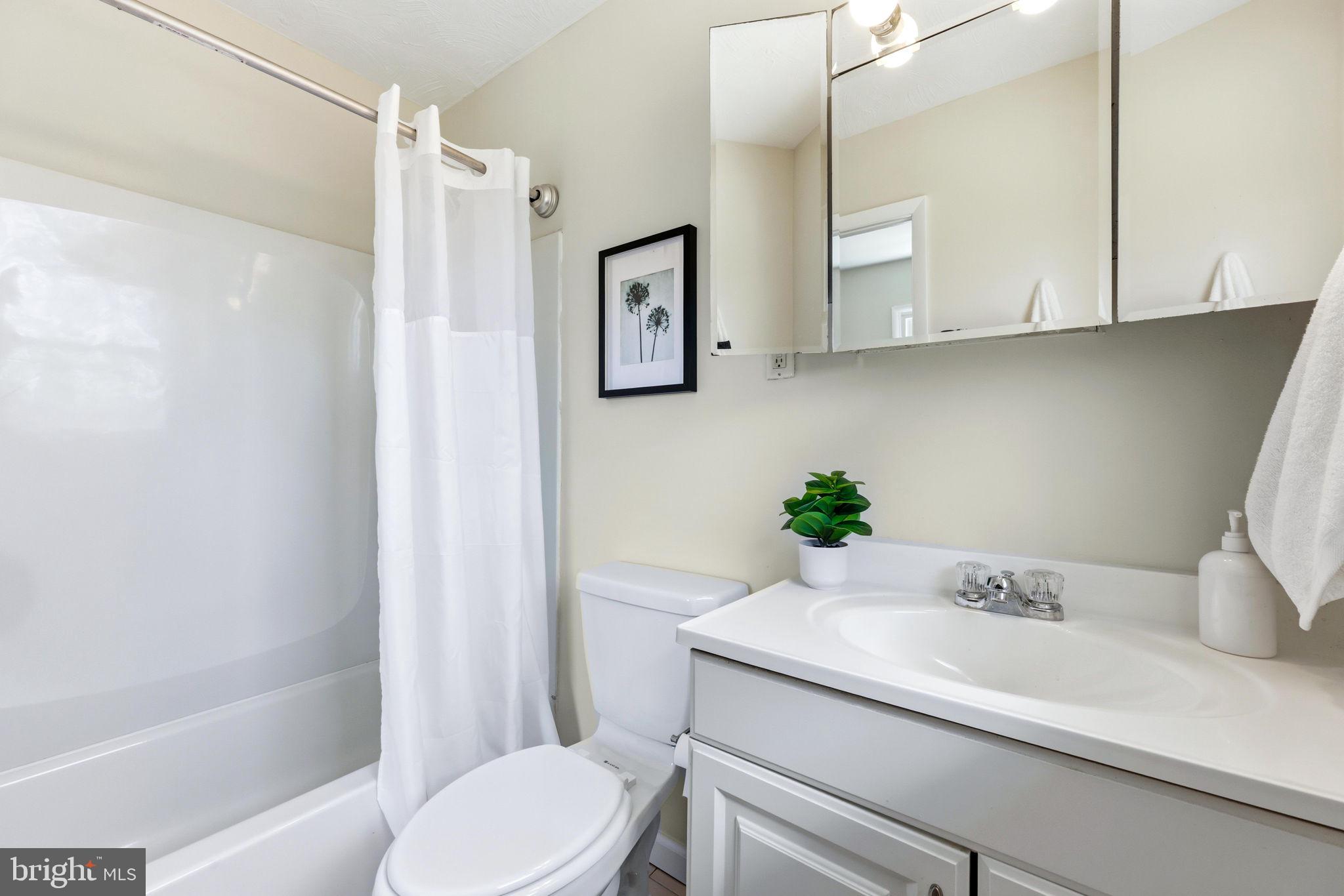 MARLYSHIRE - Residential