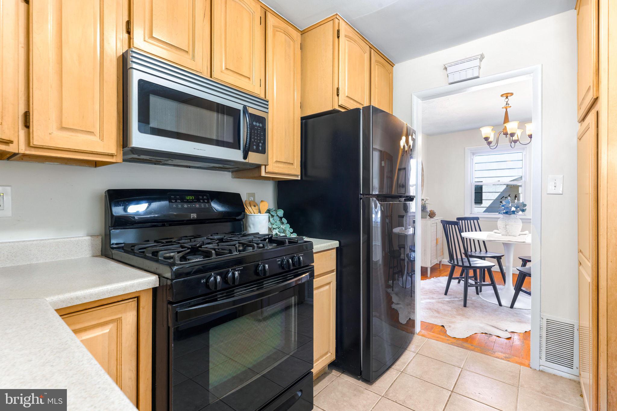 MARLYSHIRE - Residential