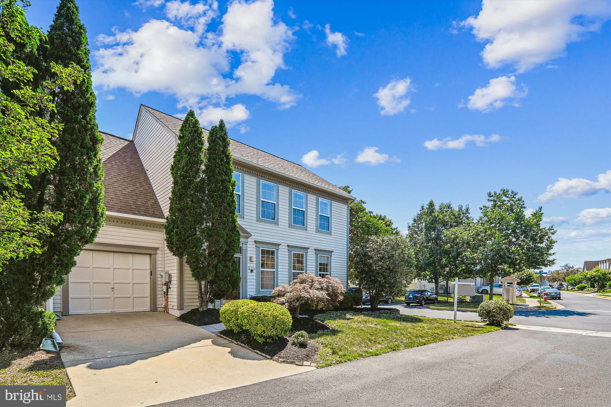 ASHBURN FARM - Residential
