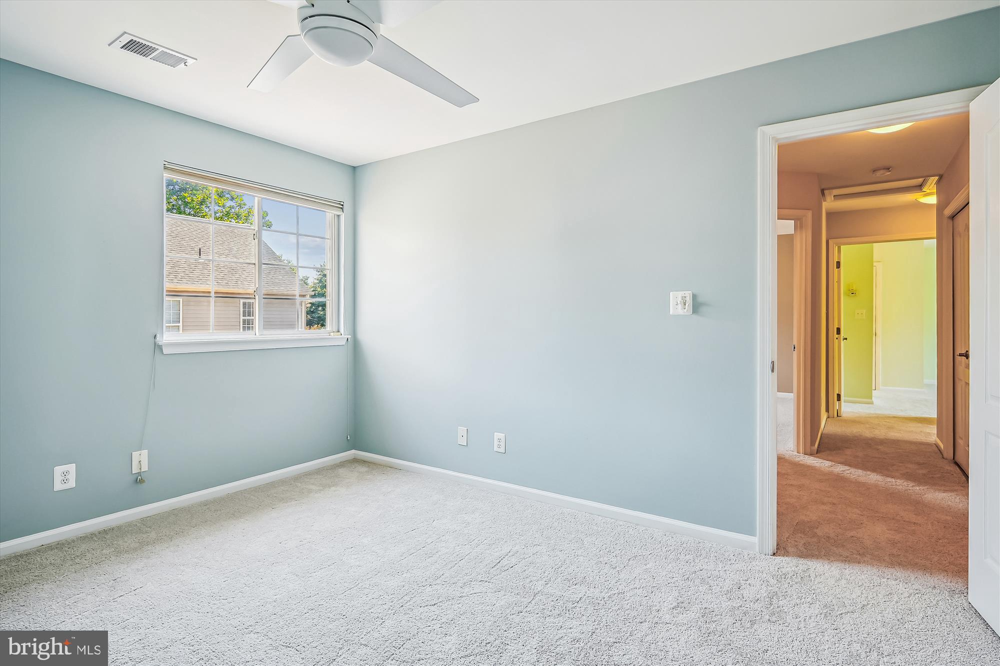 ASHBURN FARM - Residential