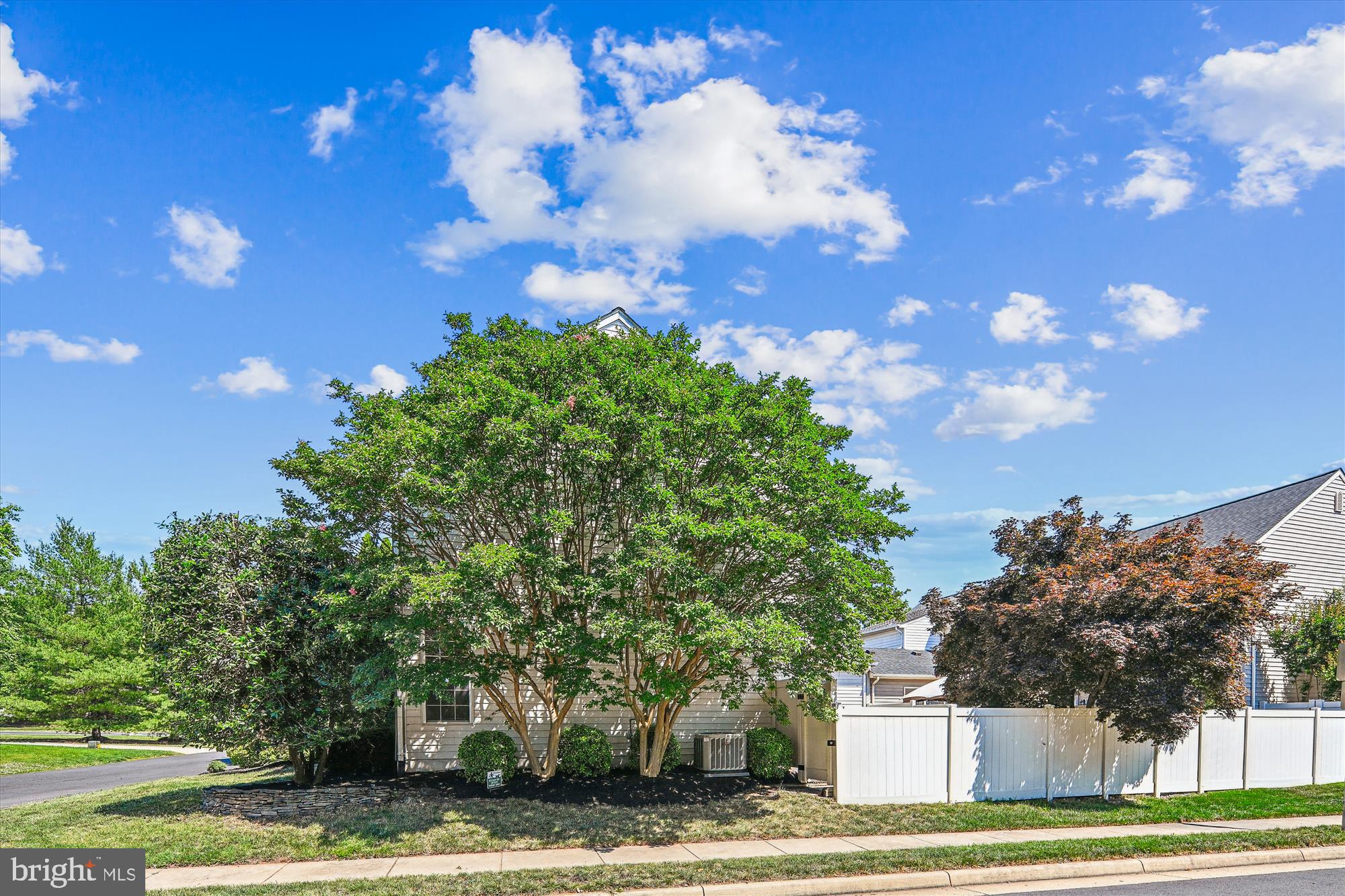 ASHBURN FARM - Residential