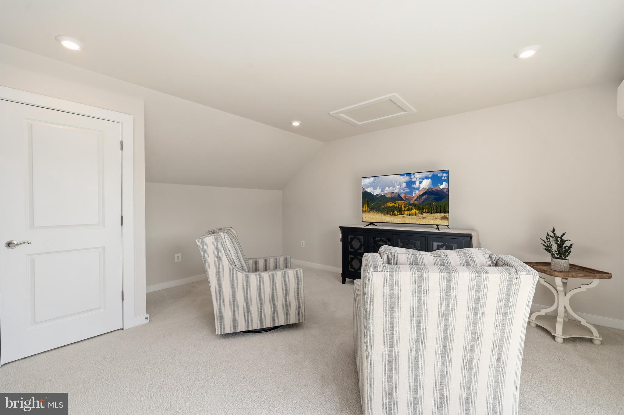 TUSCARORA VILLAGE - Residential