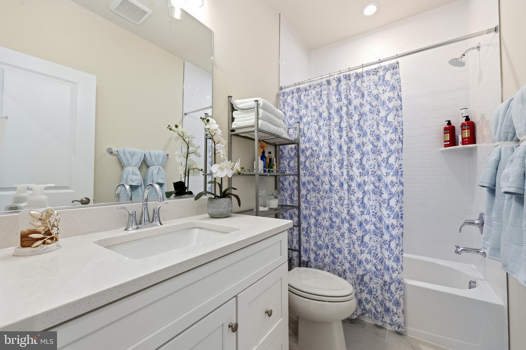 TUSCARORA VILLAGE - Residential