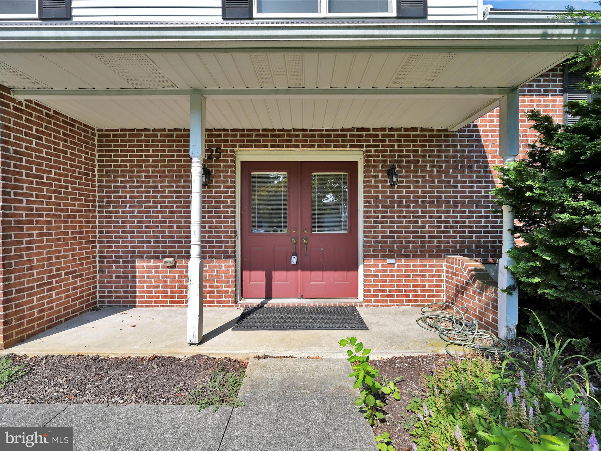 3425 TEMPLE COURT