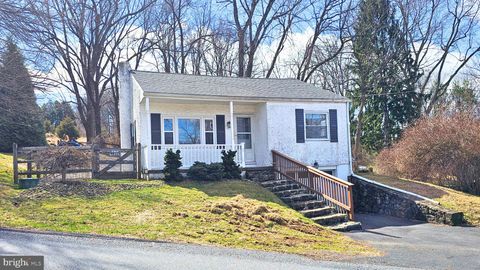 Homes For Sale - 2234 Silver Creek Road<br/> HELLERTOWN, PA 18055