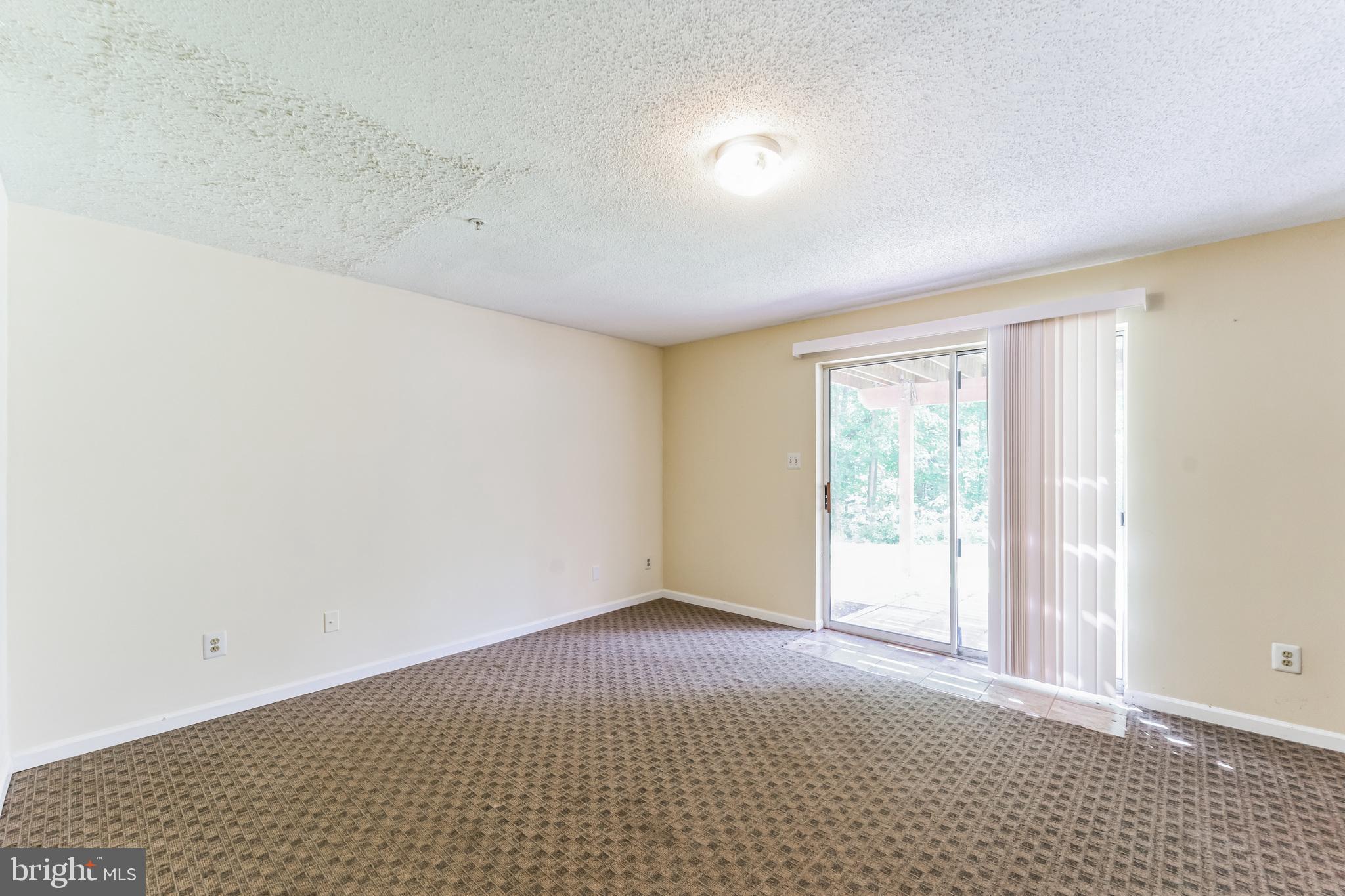 RIVERSIDE - Residential