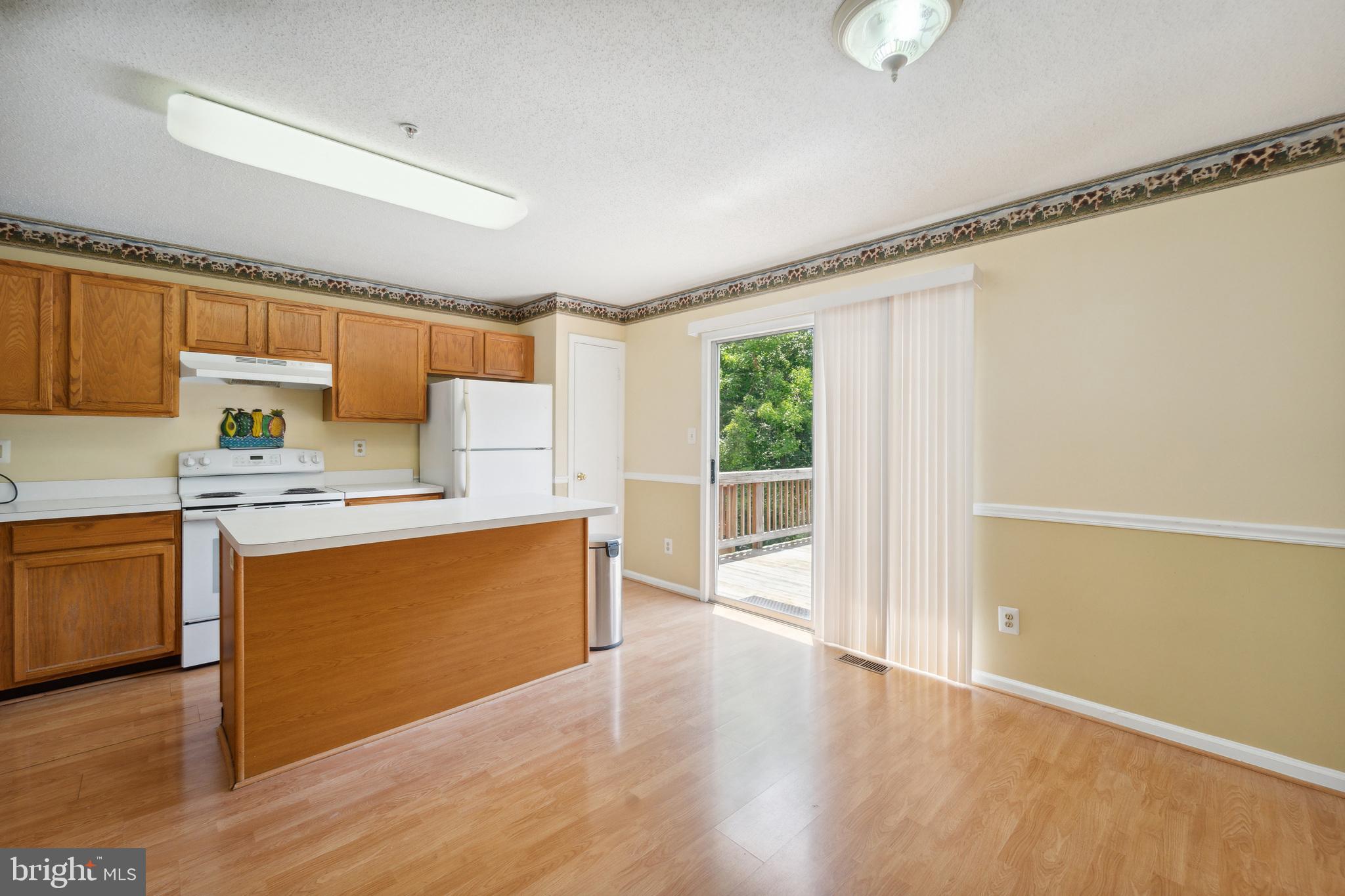 RIVERSIDE - Residential