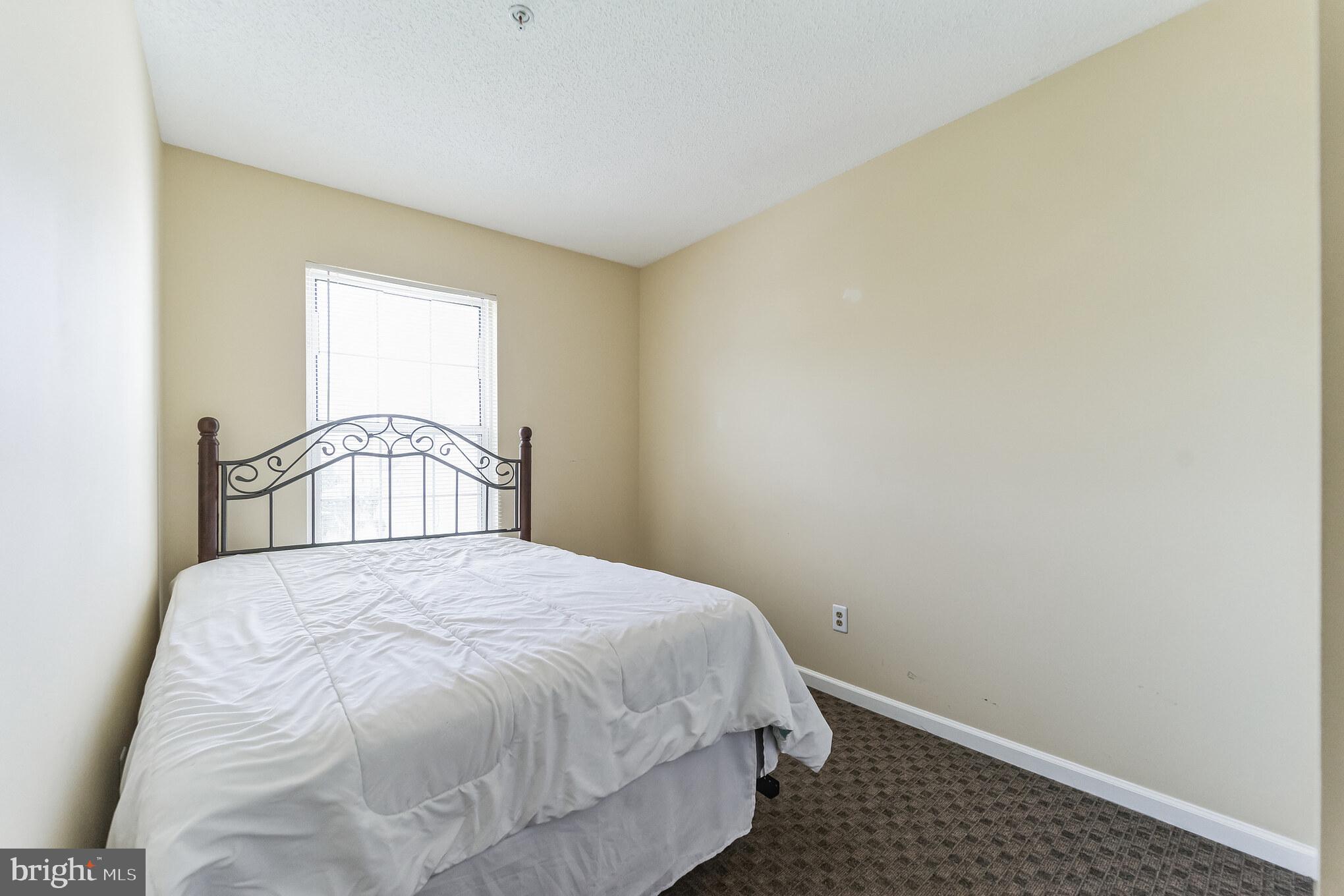 RIVERSIDE - Residential