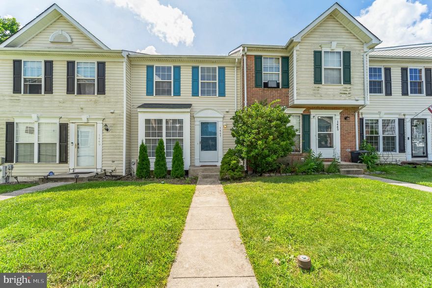 Well-maintained Condo townhouse in Riverside! Cozy family room just as you enter with powder room, high-quality carpet, and floor-to-ceiling windows letting in an abundance of natural light. Eat-in kitchen with large center island, laminate floors, pantry, and walk-out to a large deck overlooking an expansive green space. Lower level with full bathroom, laundry room, and rec-room with walkout to back patio. Spacious primary bedroom with closet running the entire width of the room, and an en-suite luxury spa with vinyl flooring, soaking tub, and shower stall. Bedrooms two and three are nice -sized with both sharing a full modern hallway bathroom! I-95, Rte 7, and Rte 40 are all close by!!