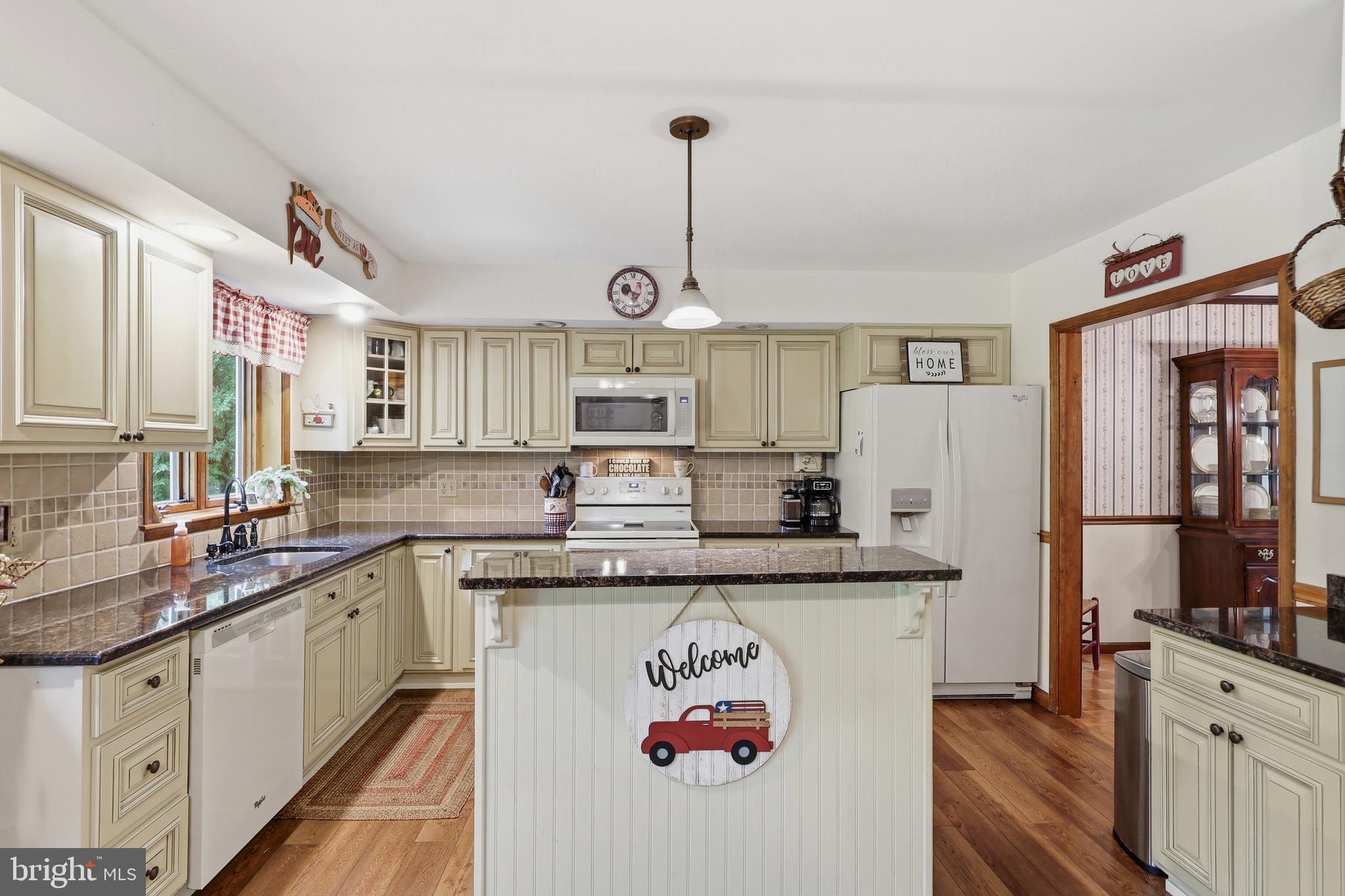 FEASTERVILLE - Residential