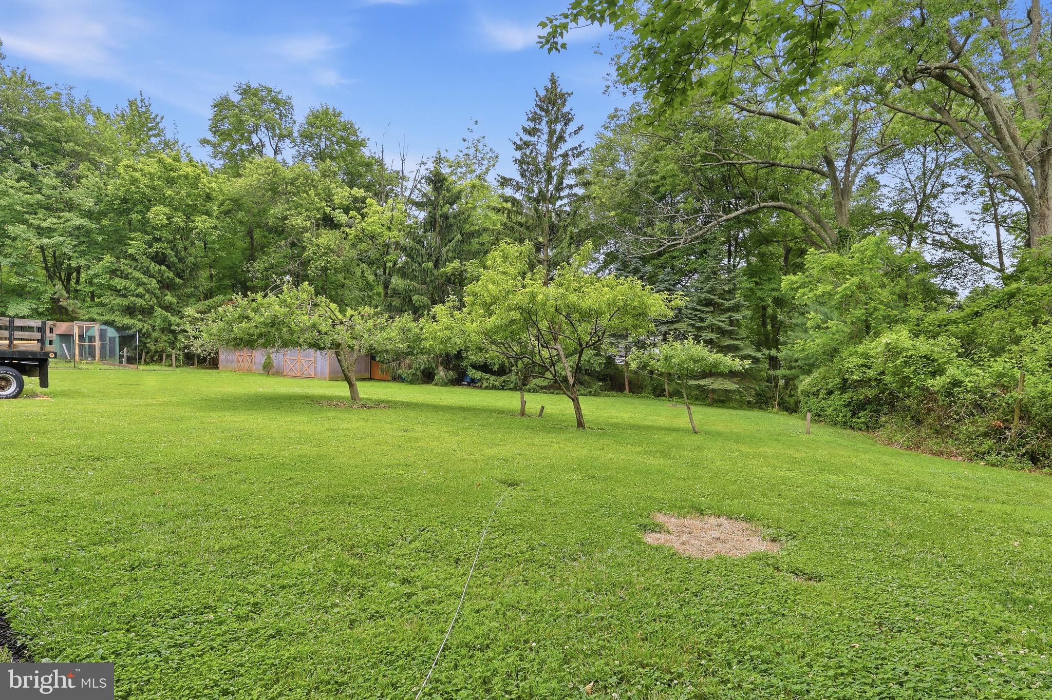 FEASTERVILLE - Residential