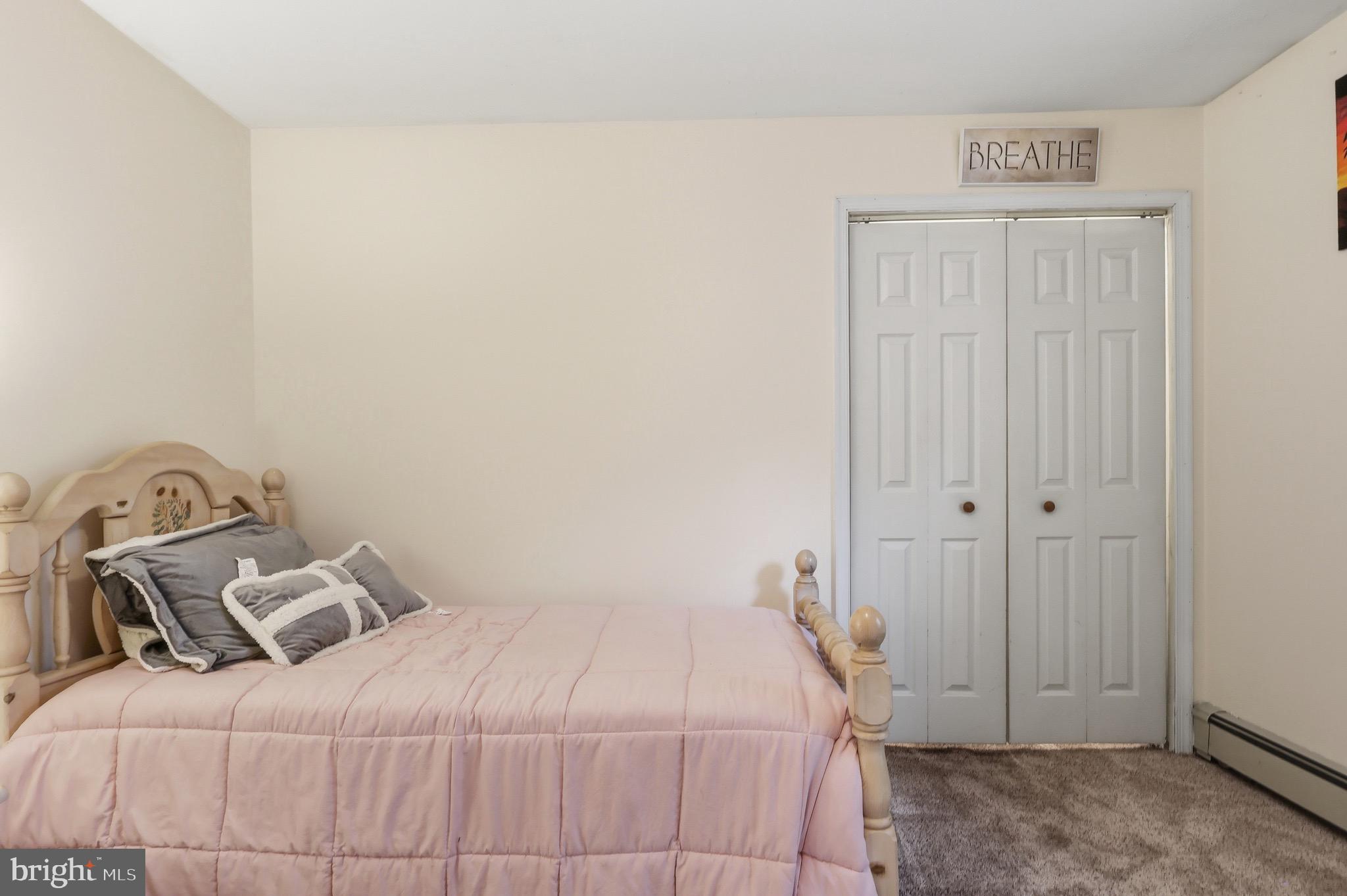FEASTERVILLE - Residential