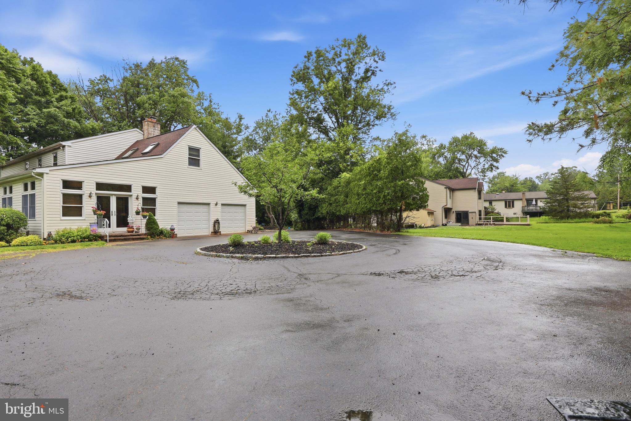 FEASTERVILLE - Residential