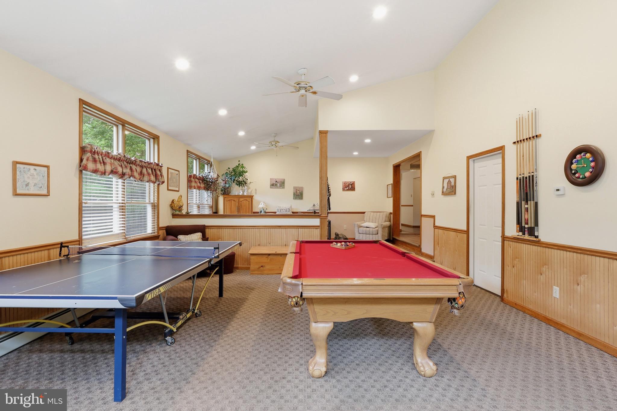 FEASTERVILLE - Residential