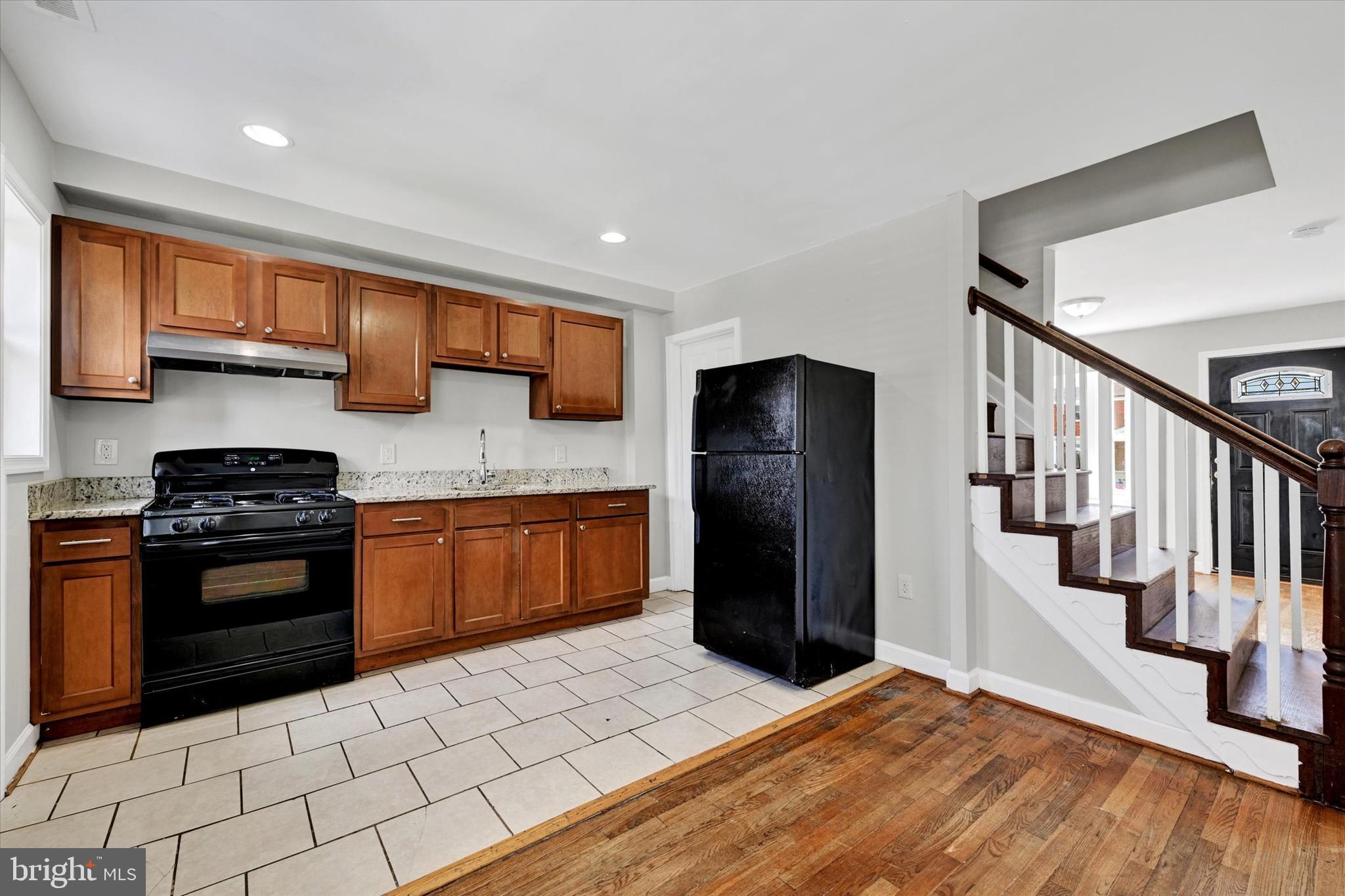 MIDDLESEX - Residential