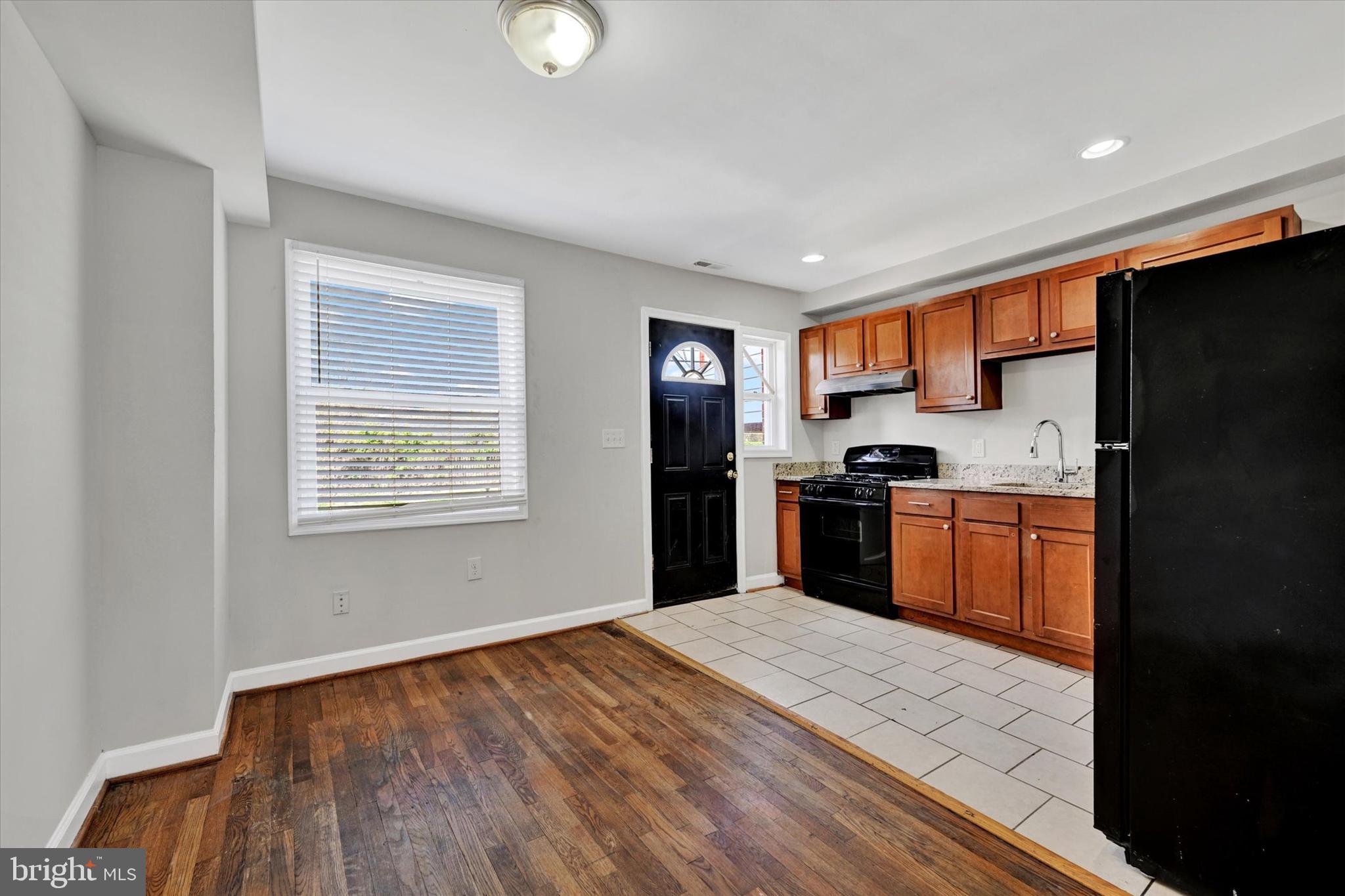 MIDDLESEX - Residential