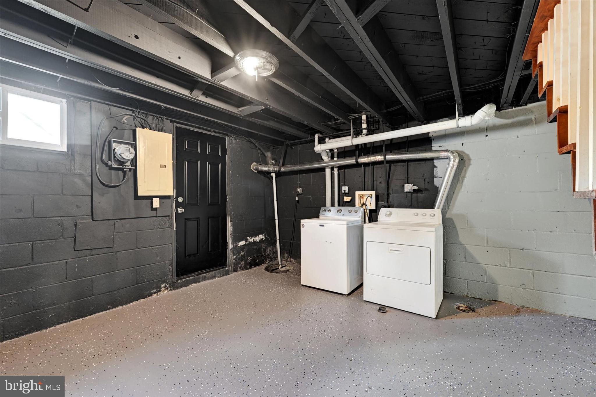 MIDDLESEX - Residential