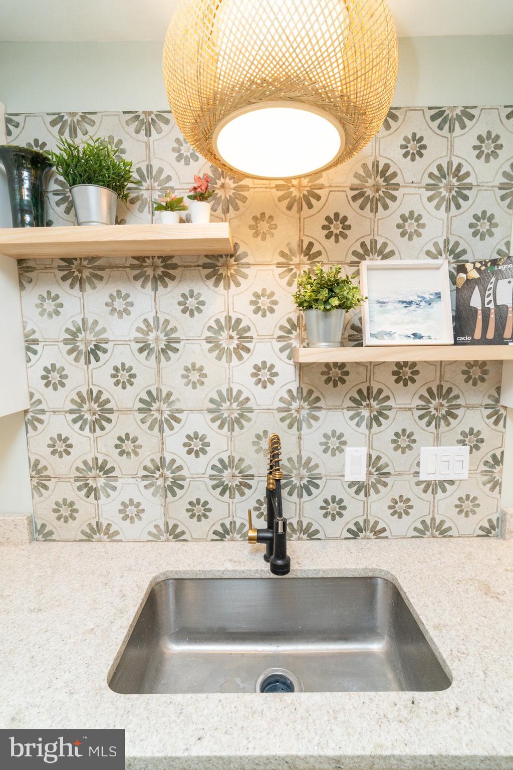 VILLAGE OF HARPERS CHOICE - Residential