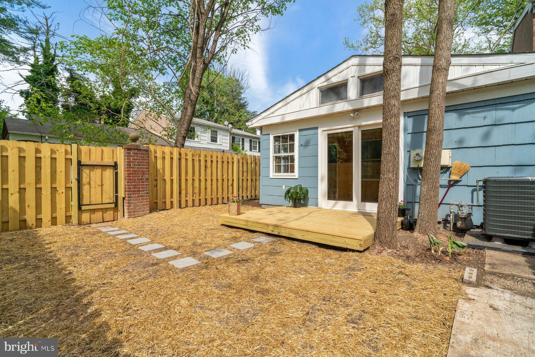 VILLAGE OF HARPERS CHOICE - Residential