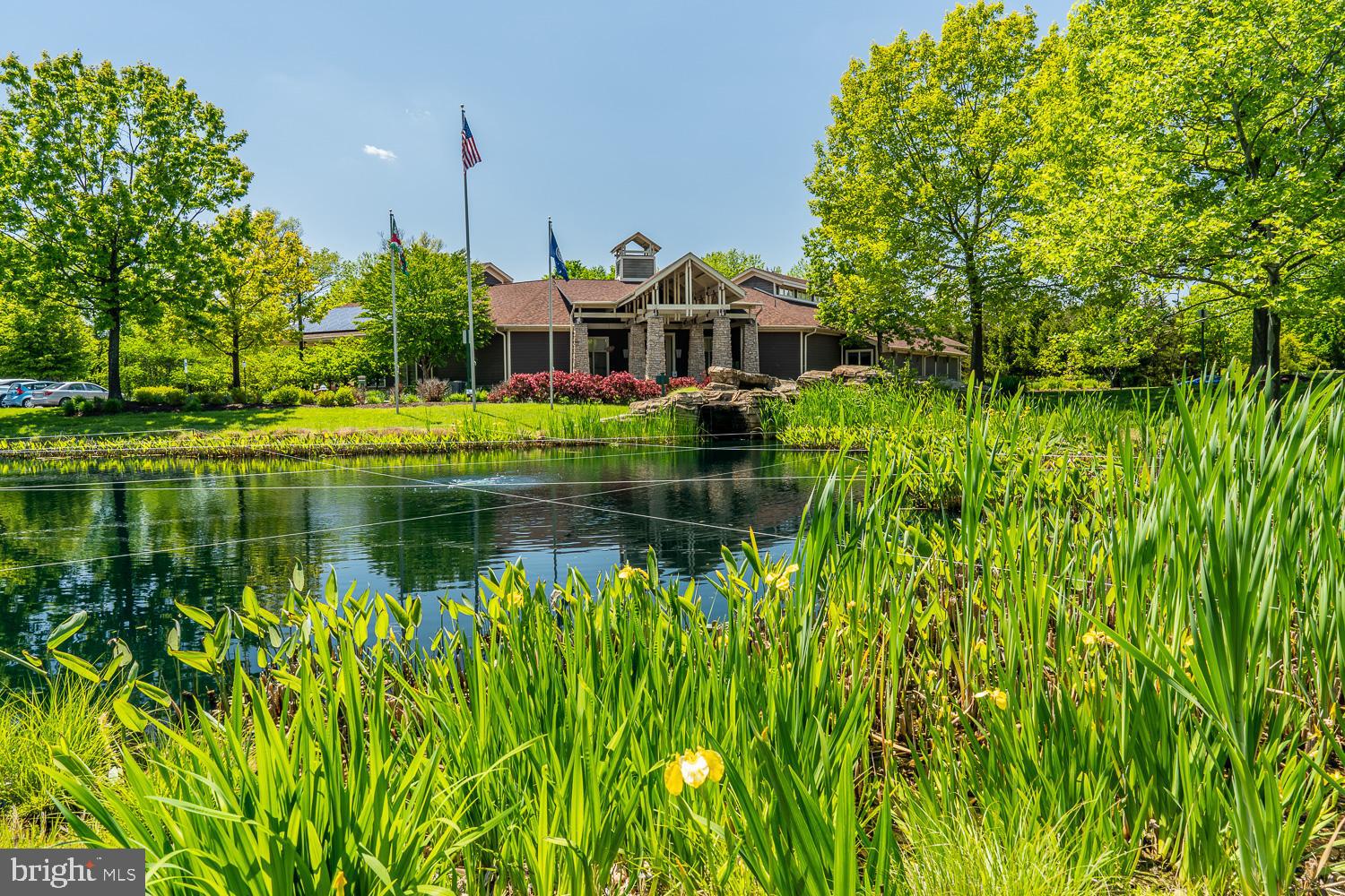 SIGNATURE AT BROADLANDS - Residential