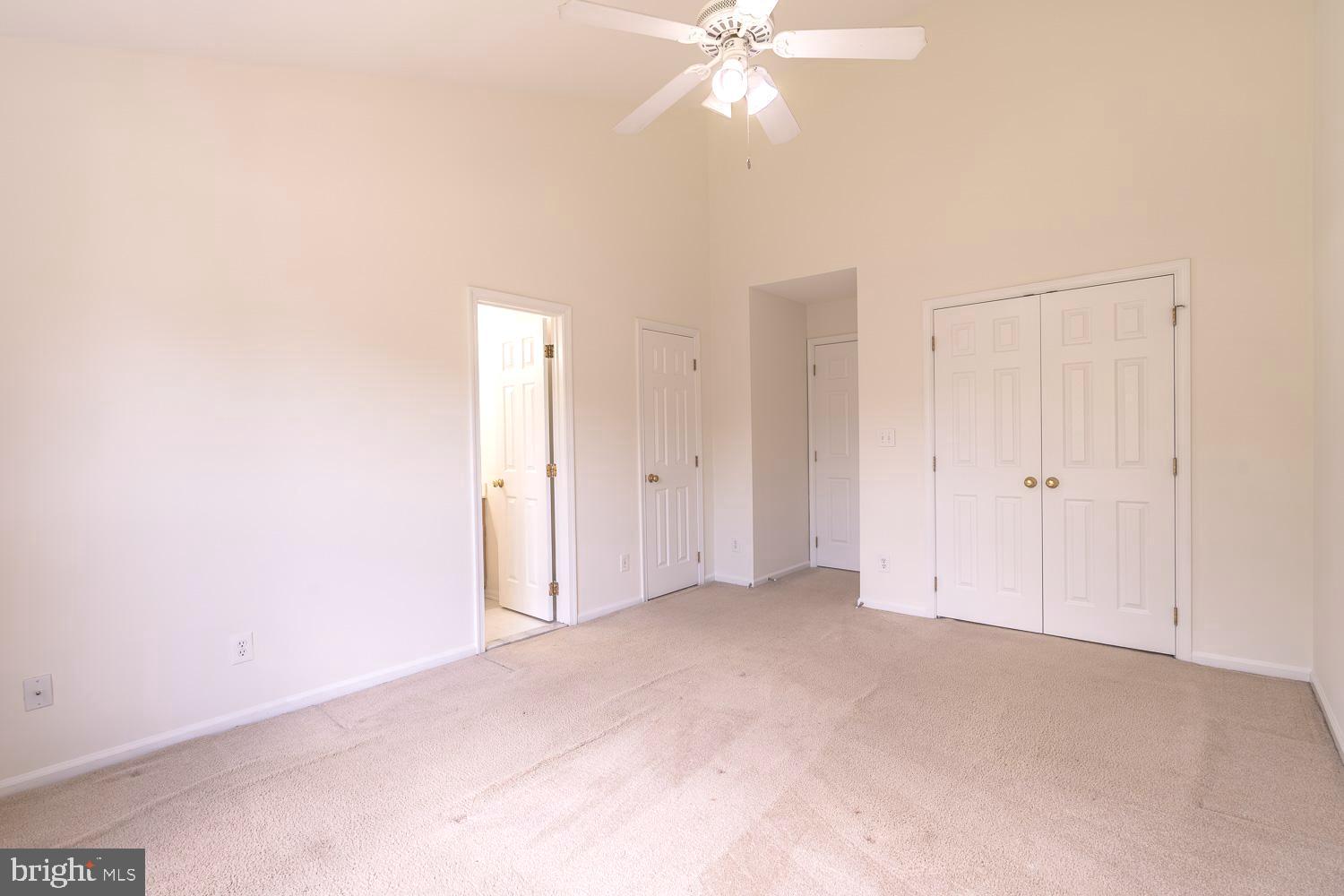 SIGNATURE AT BROADLANDS - Residential