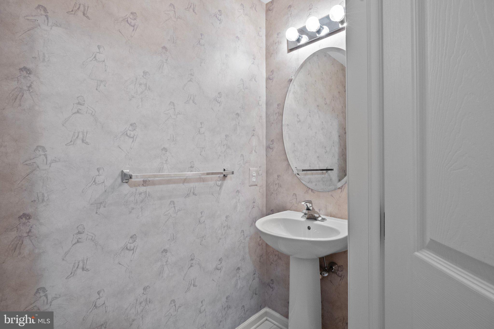 FLOWERS MILL - Residential