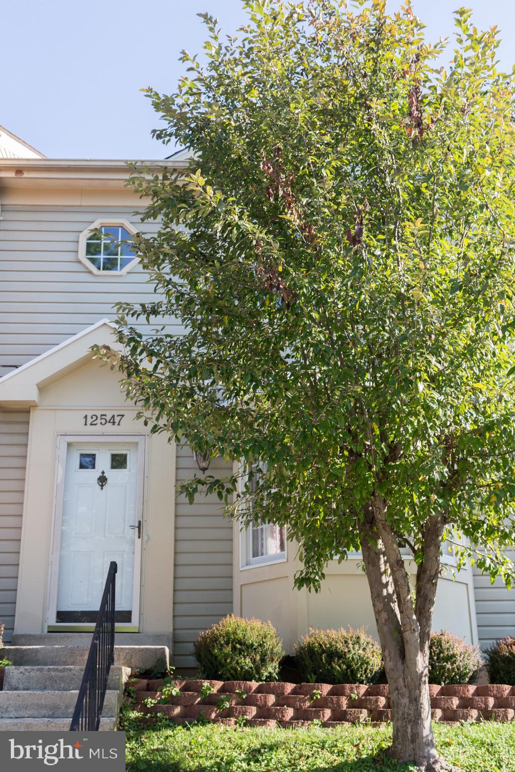 GUNNERS LAKE VILLAGE - Residential Lease